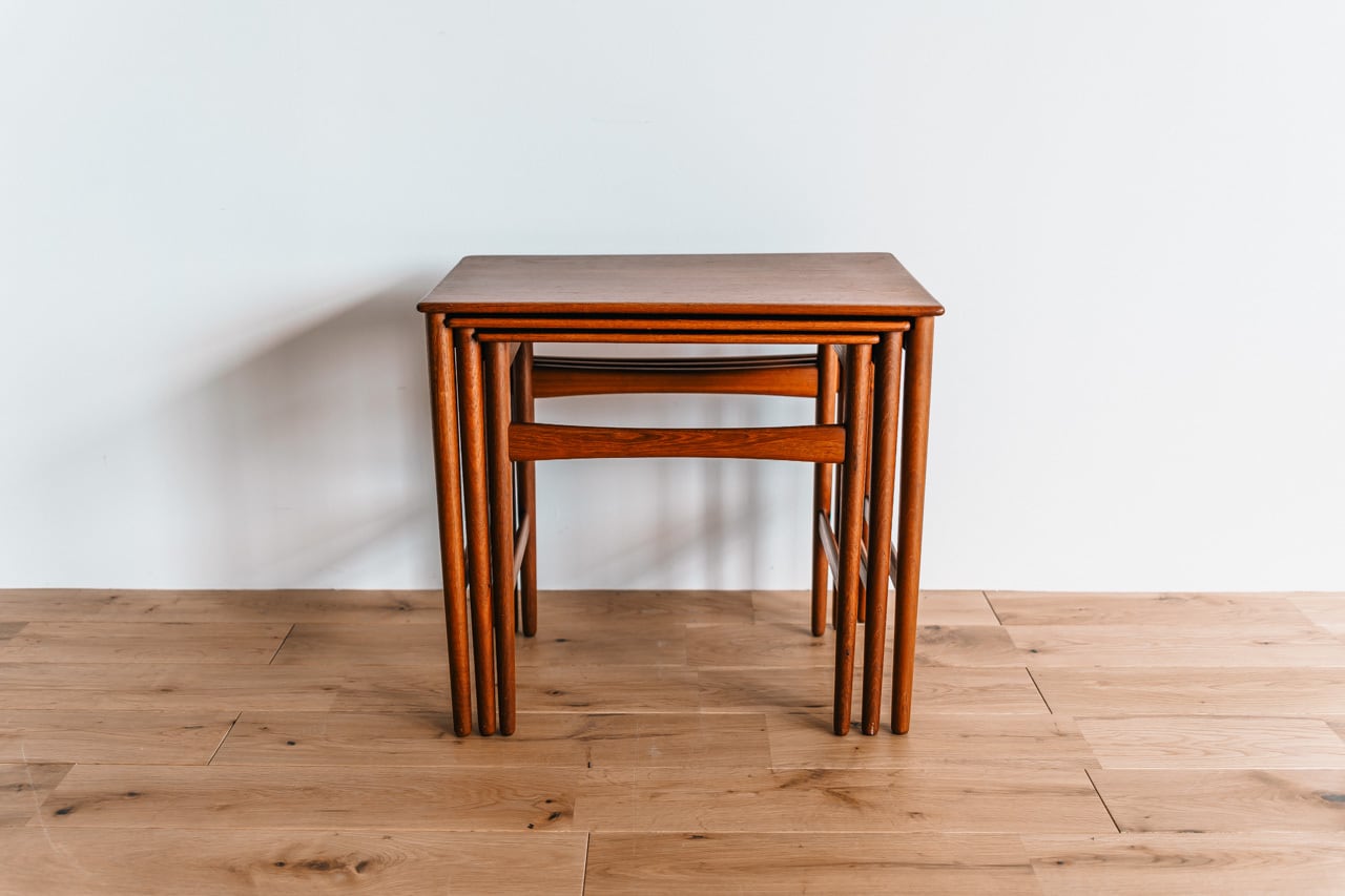 AT40 ネストテーブル｜Hans J Wegner（ウェグナー）｜チーク材