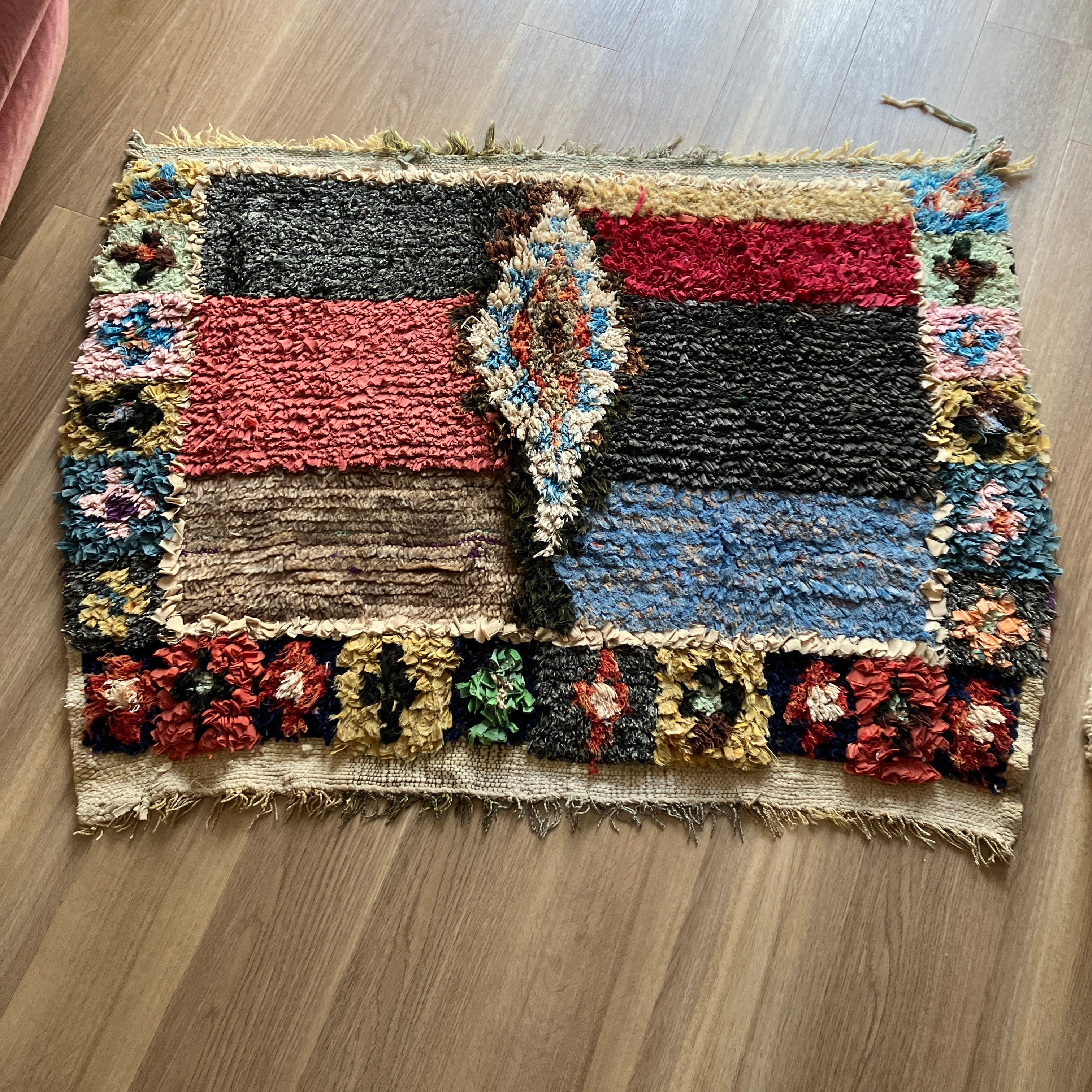 モロッコ ヴィンテージボシャルウィットラグ 【公式通販】