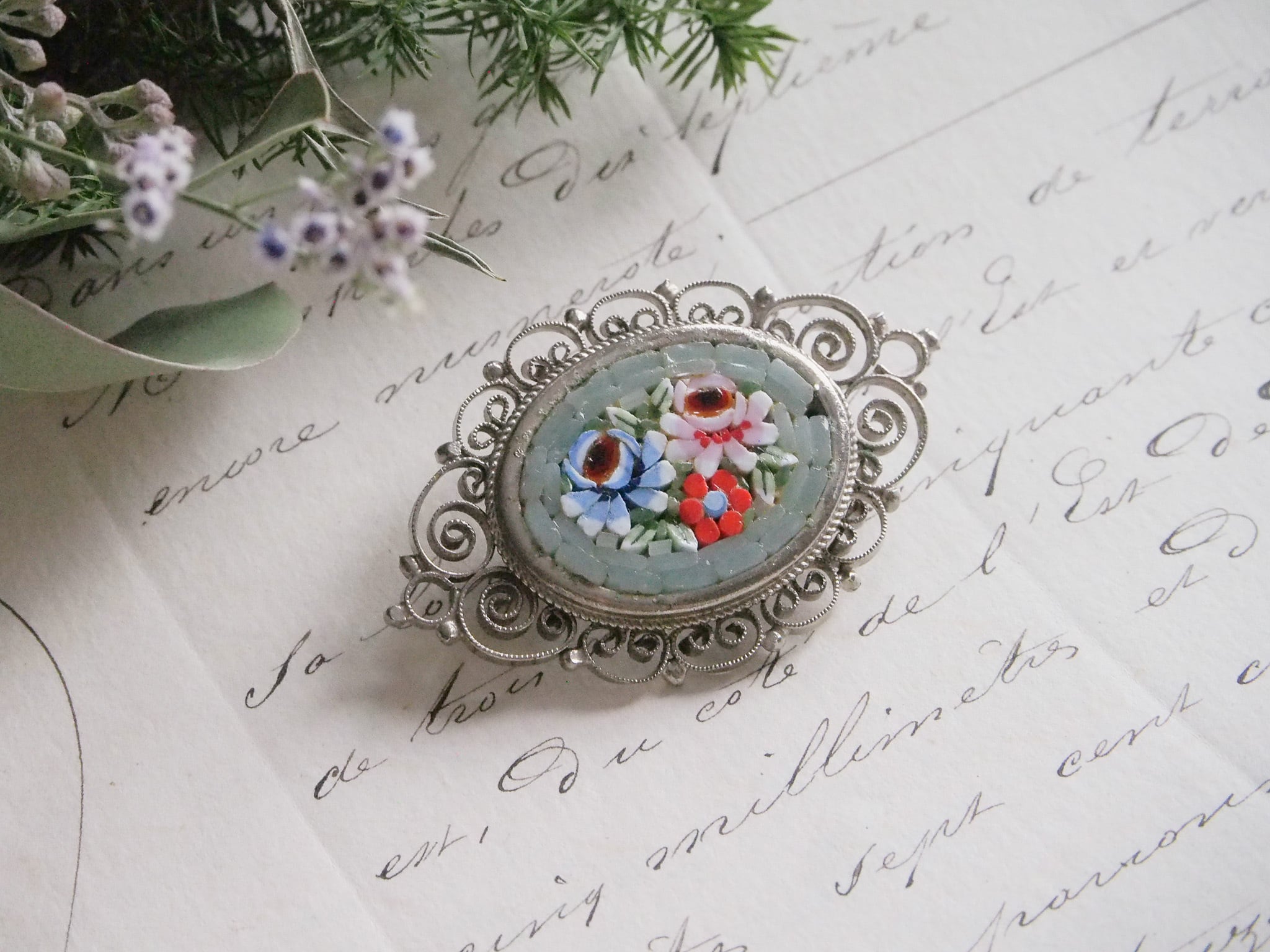 セージグリーンのマイクロモザイクブローチ | アンティーク