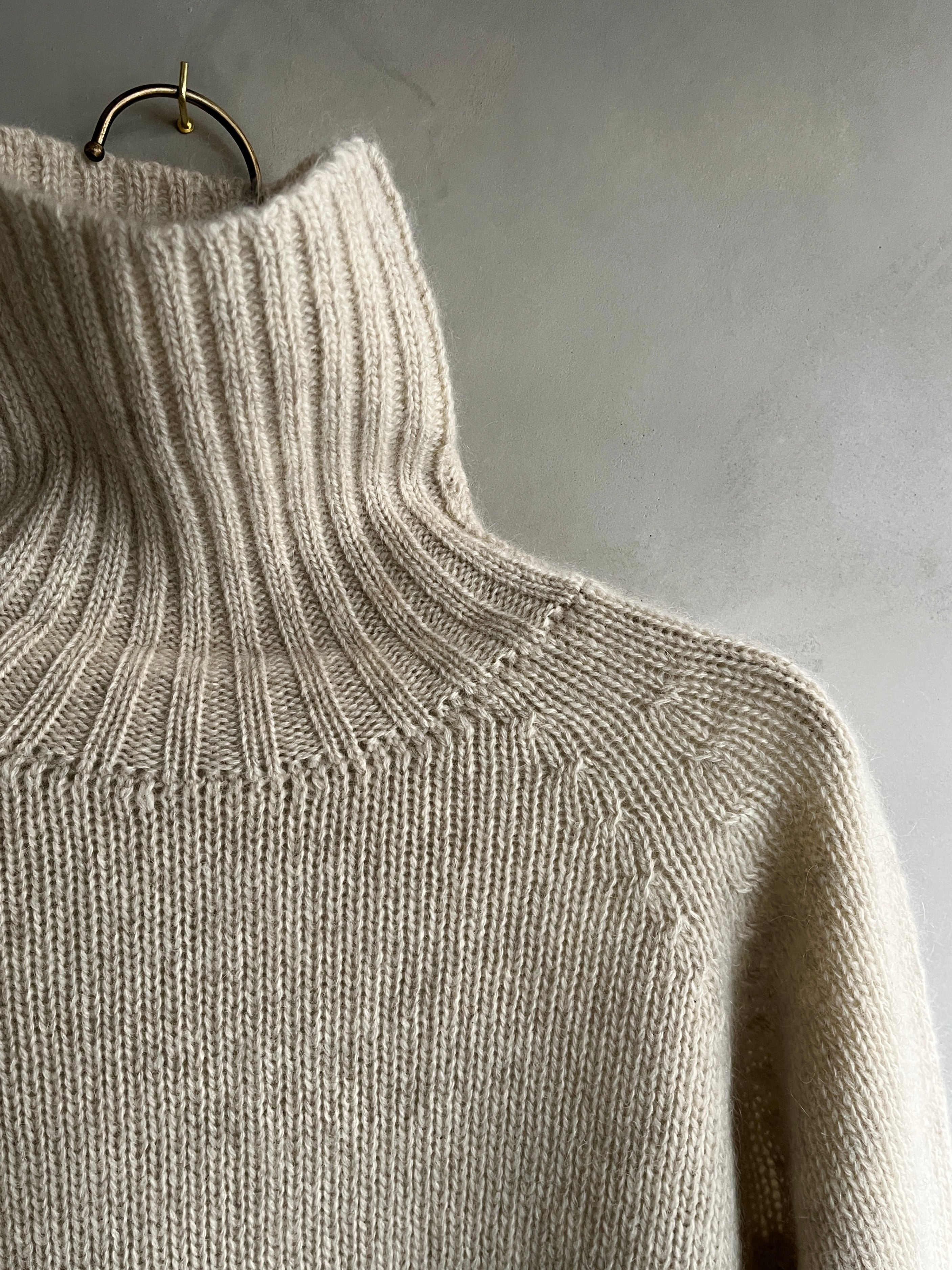 eleven 2nd｜イレブンセカンド｜ヤクタートルネックセーター