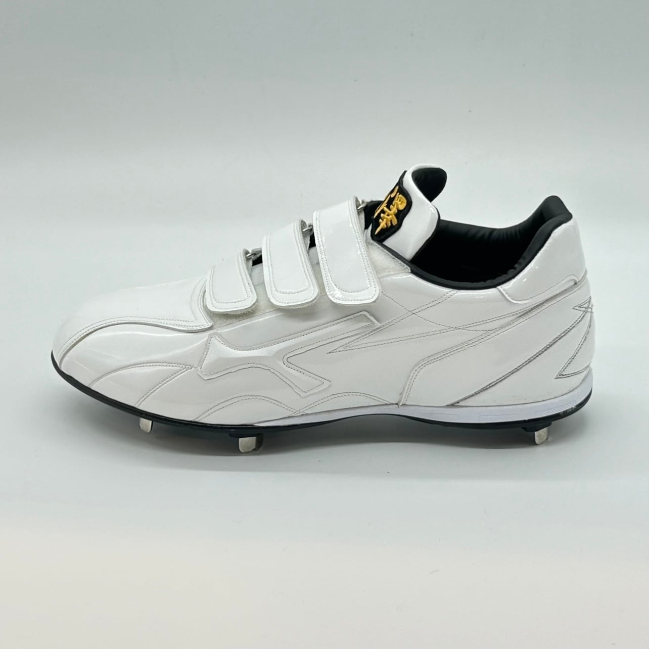 スパイク】玉澤 TCW-KN7B ホワイト ソール：埋め込み金具｜タマザワ