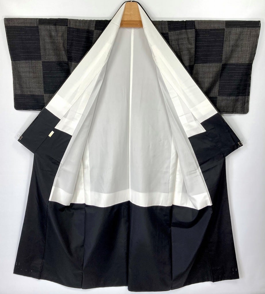 結織苑 本場結城玉紬 未使用 市松 小紋 正絹 黒 グレー 865 | kimono