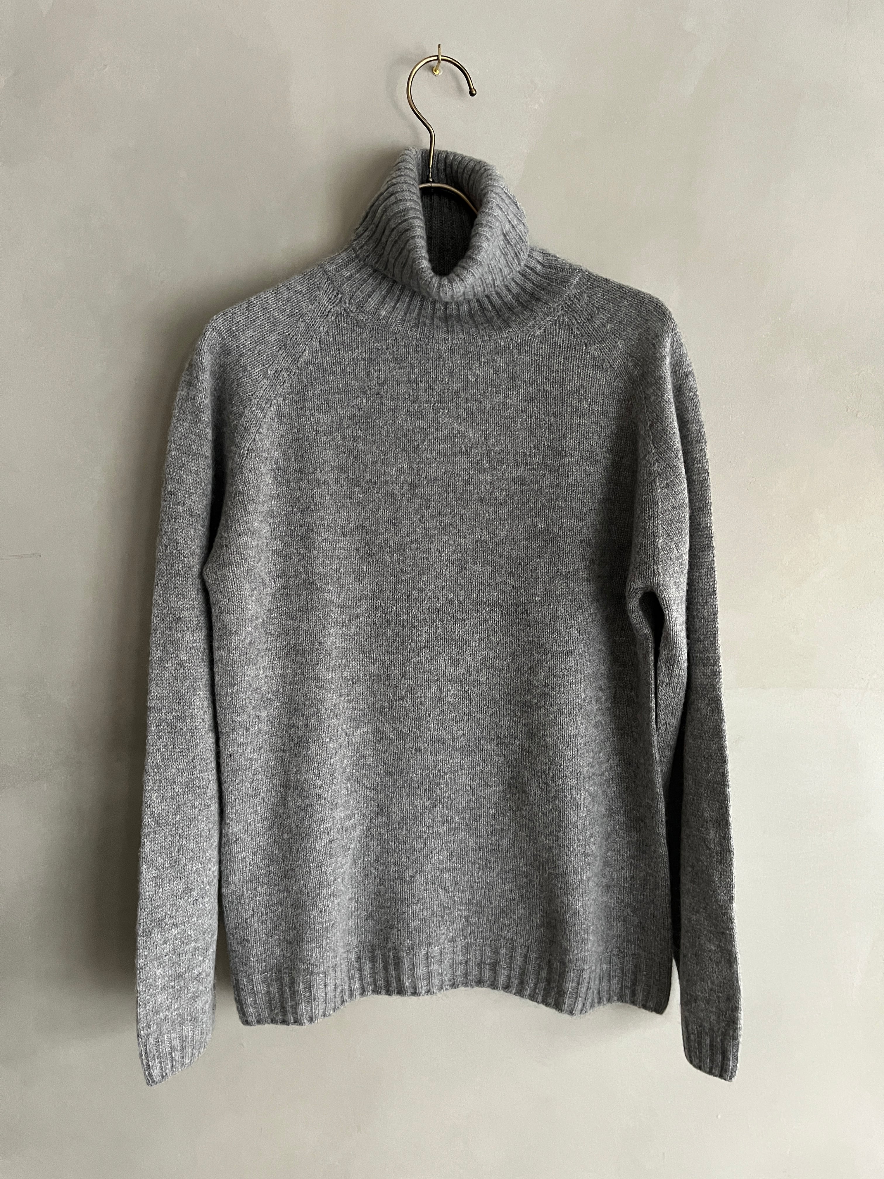 eleven 2nd｜イレブンセカンド｜カシミヤタートルネックセーター