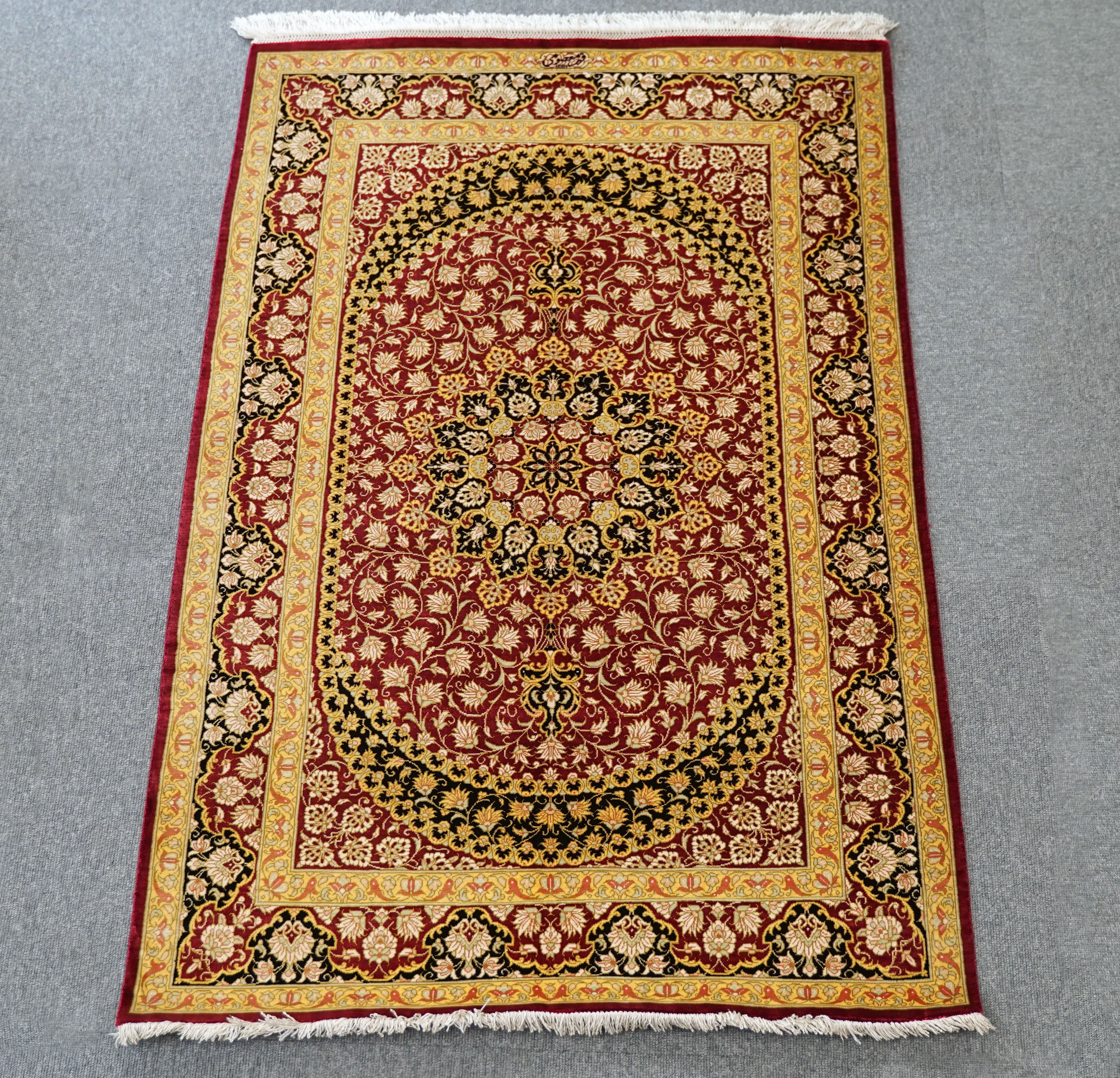 123×78cm 【ペルシャ絨毯 クム産 マスミ工房 シルク 100% 】証明書付