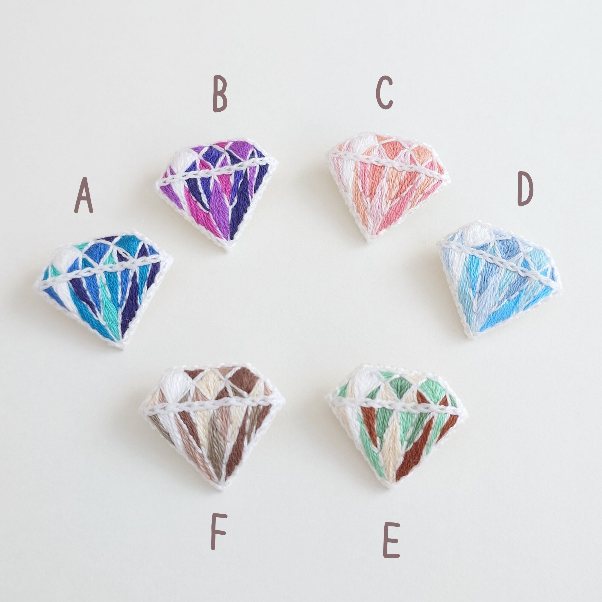 宝石刺繍ブローチ 24'Summer | KOTORIASOBI