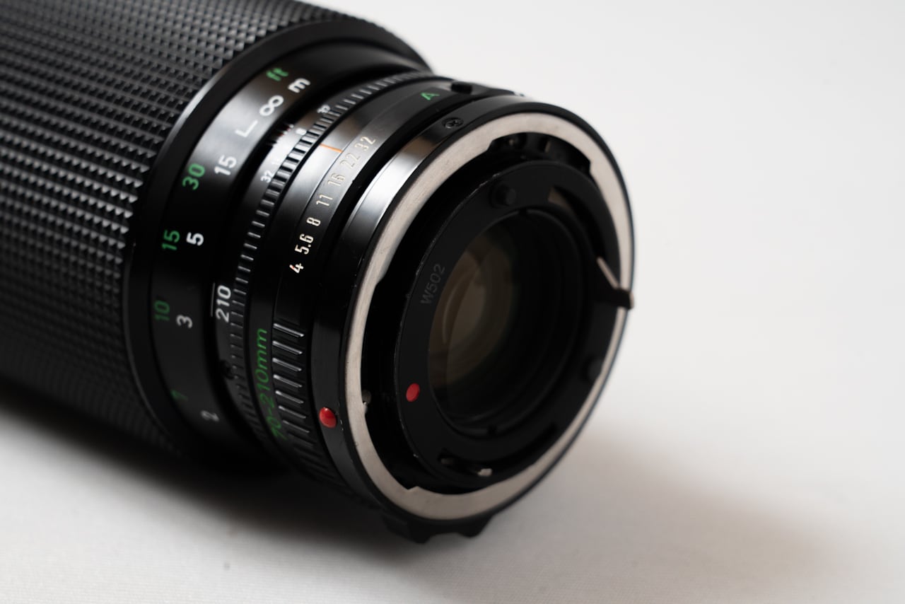 CANON ZOOM LENS New FD 70-210mm F4【2210L06】 | studio 令宮 -REIGU-