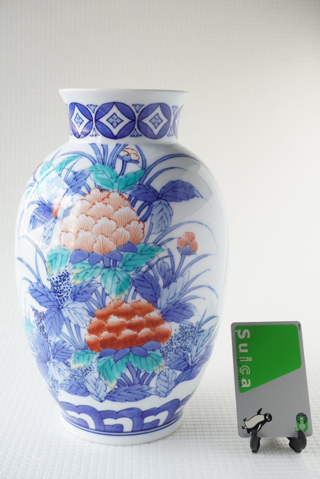 色鍋島染錦牡丹絵花瓶 | 神田陶器店