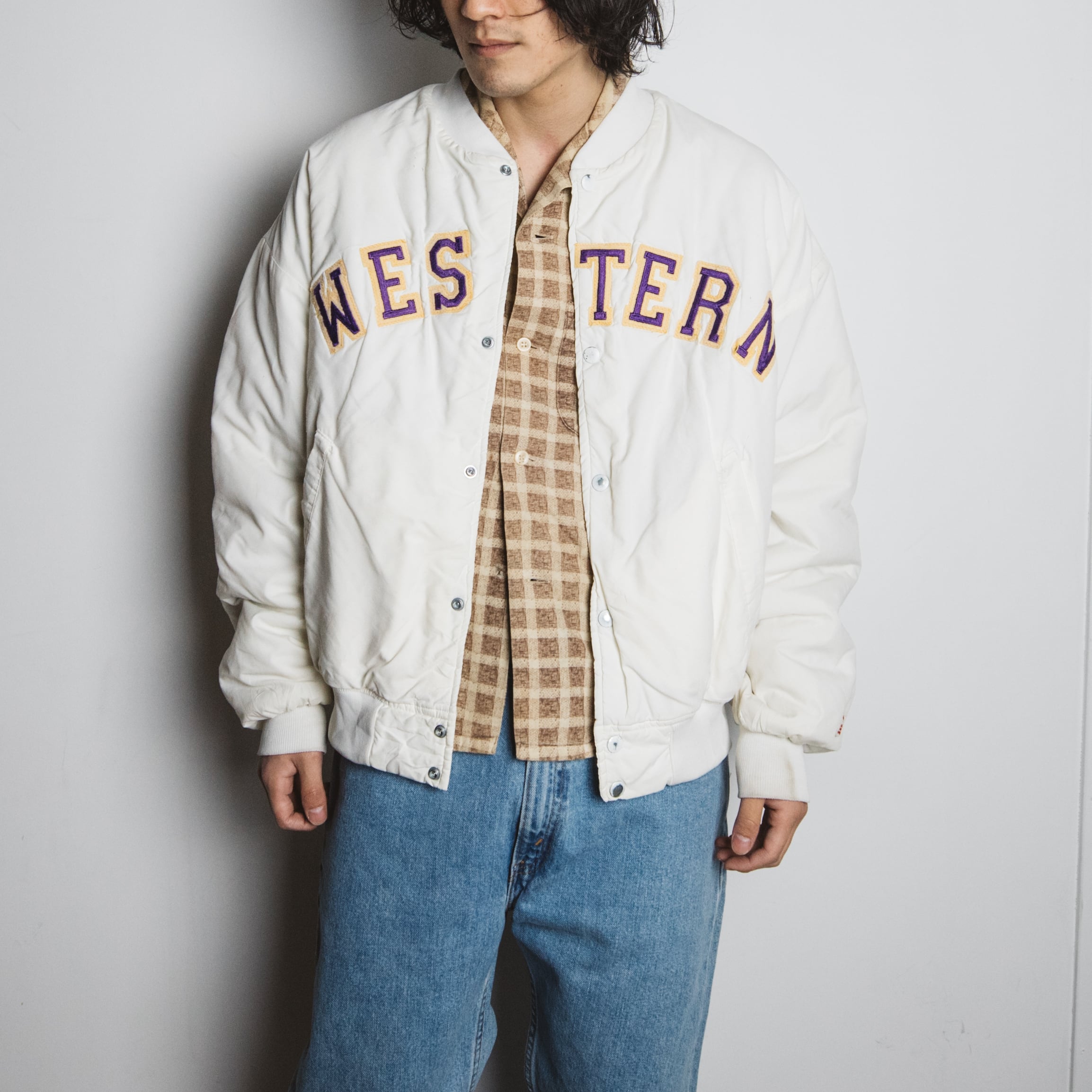 白って珍しい❗️】ワッペン付き ホワイトスタジャン 【1211A10