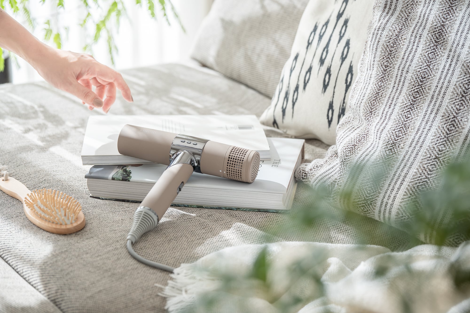 KINUJO ヘアドライヤー モカ | rAd Online Shop