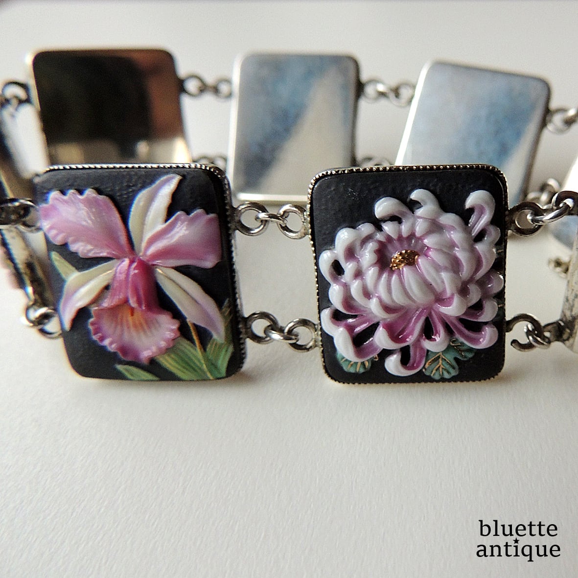 俊兼 ブローチ 有田焼 有田焼 トシカネ 俊兼 ポーセリン 蘭の花