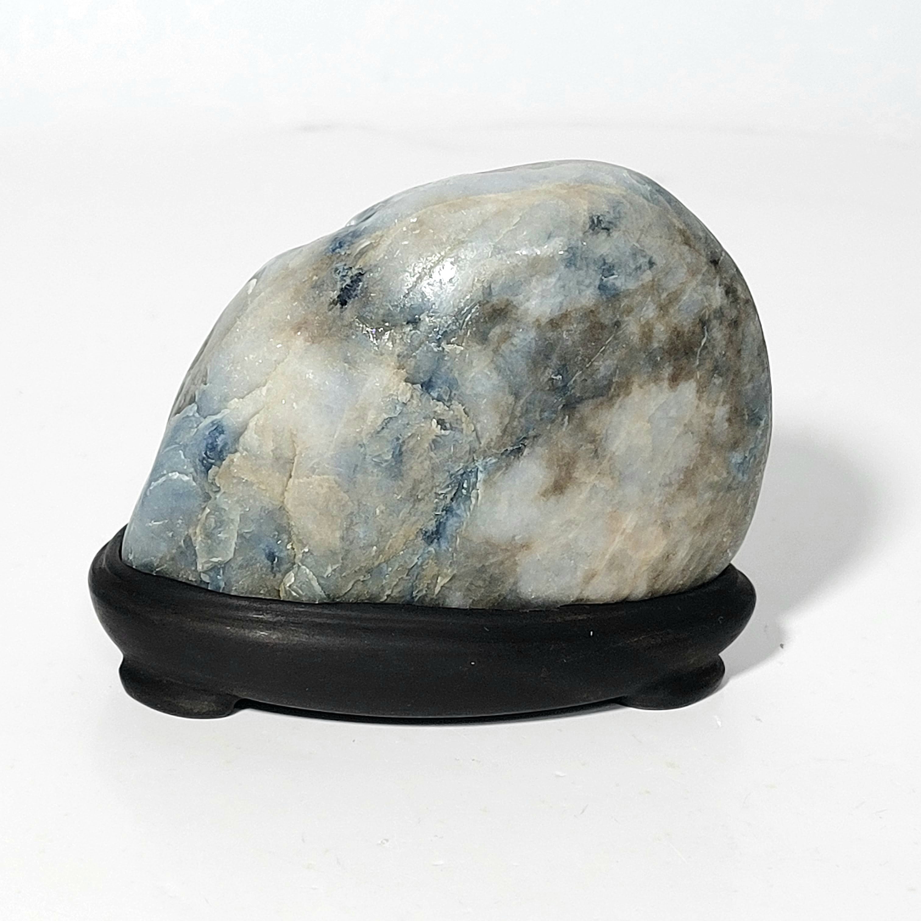 入コン沢原石(台付き):糸魚川翡翠 BG0064 | 糸魚川翡翠工芸家 赤羽可行BASE