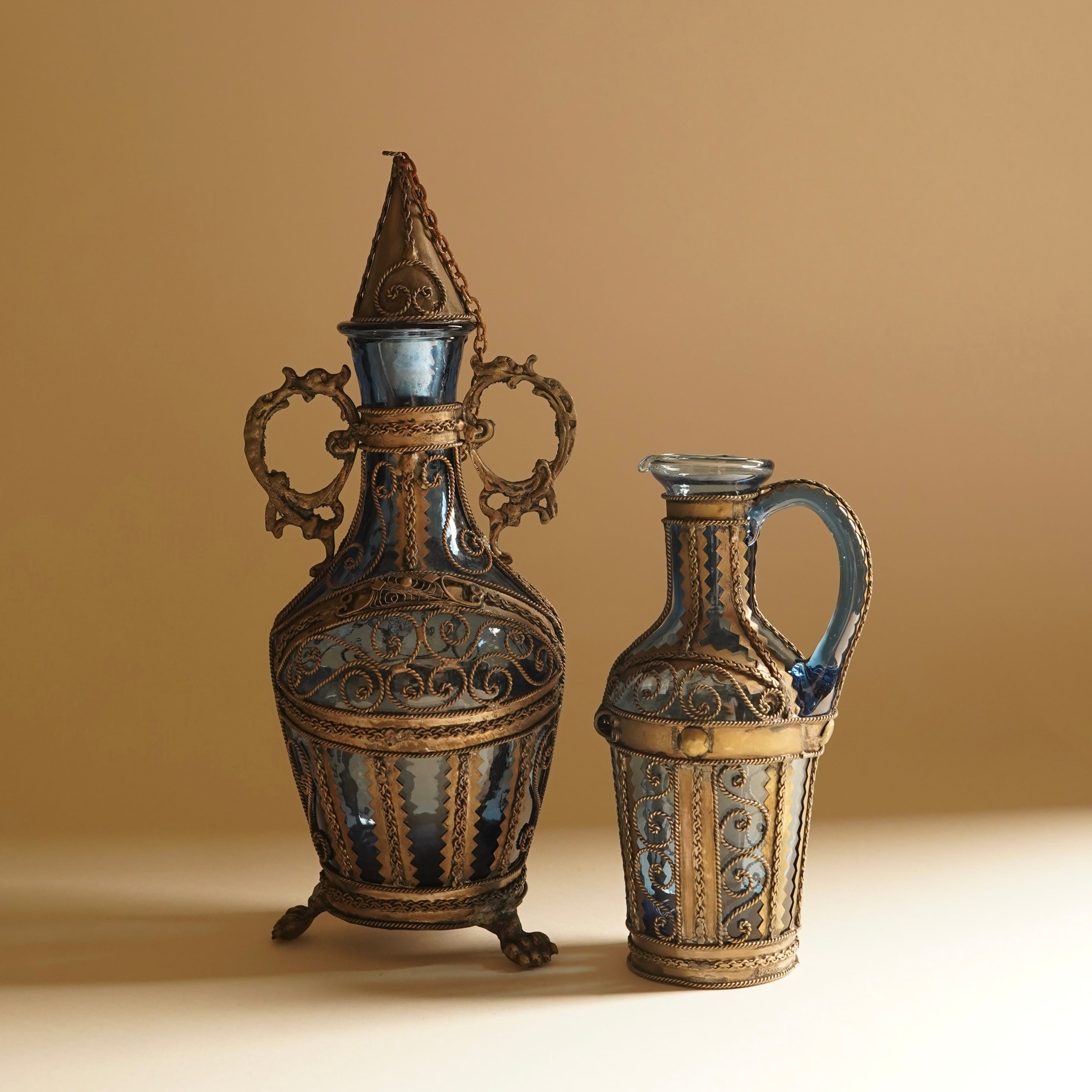 ヨーロピアンアンティーク メタル装飾ガラスデキャンタ | unorare