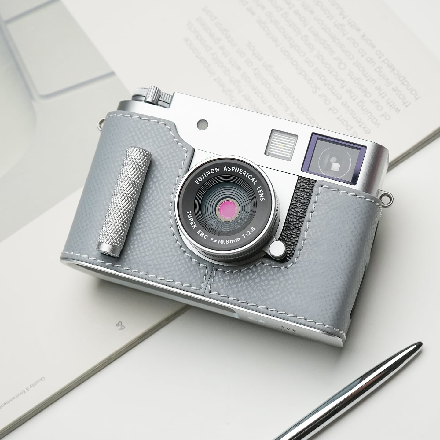 FUJICA AX-1 フィルムカメラ ケース付ストロボ付 FUJICA AX-1 フィルム