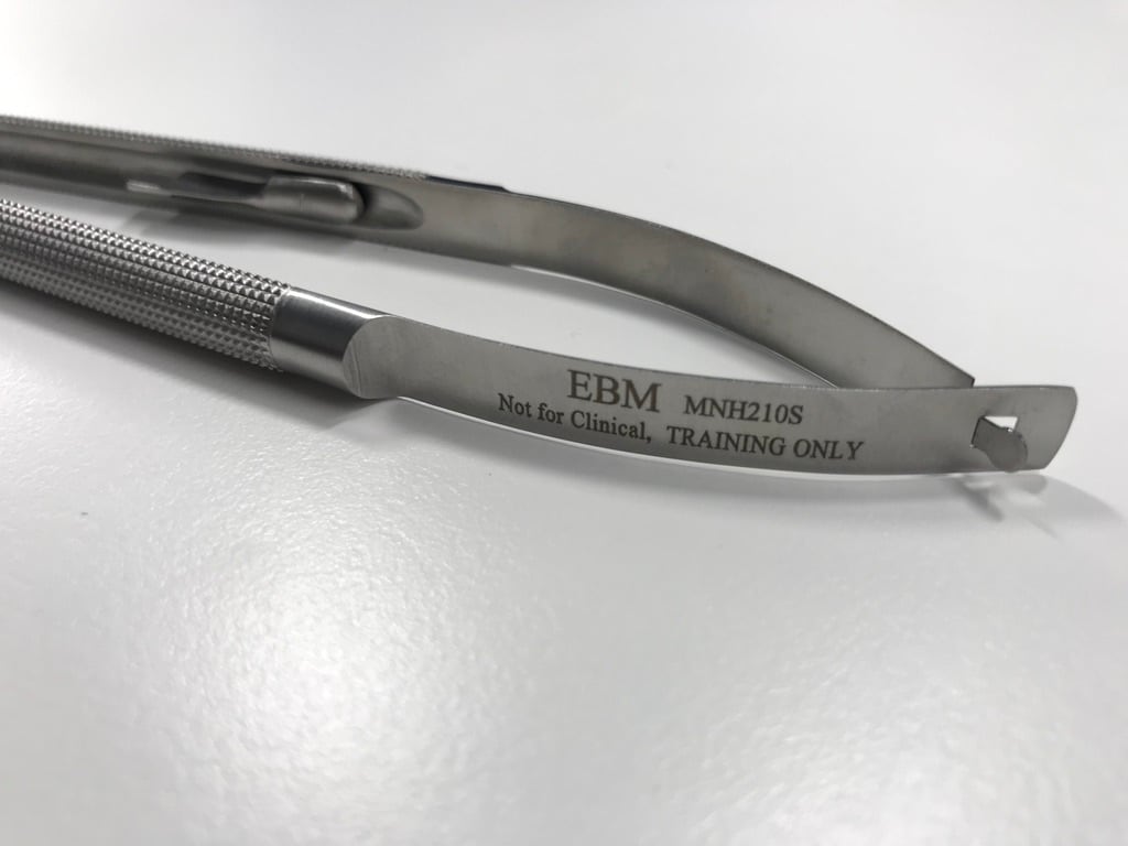 非臨床】マイクロ血管吻合鋼製小物フルセット 個人購入特別パック（持