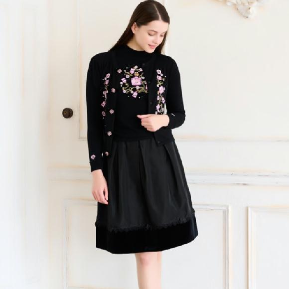 2022年秋冬30%OFF スーパービューティー カーディガン 香水瓶&花