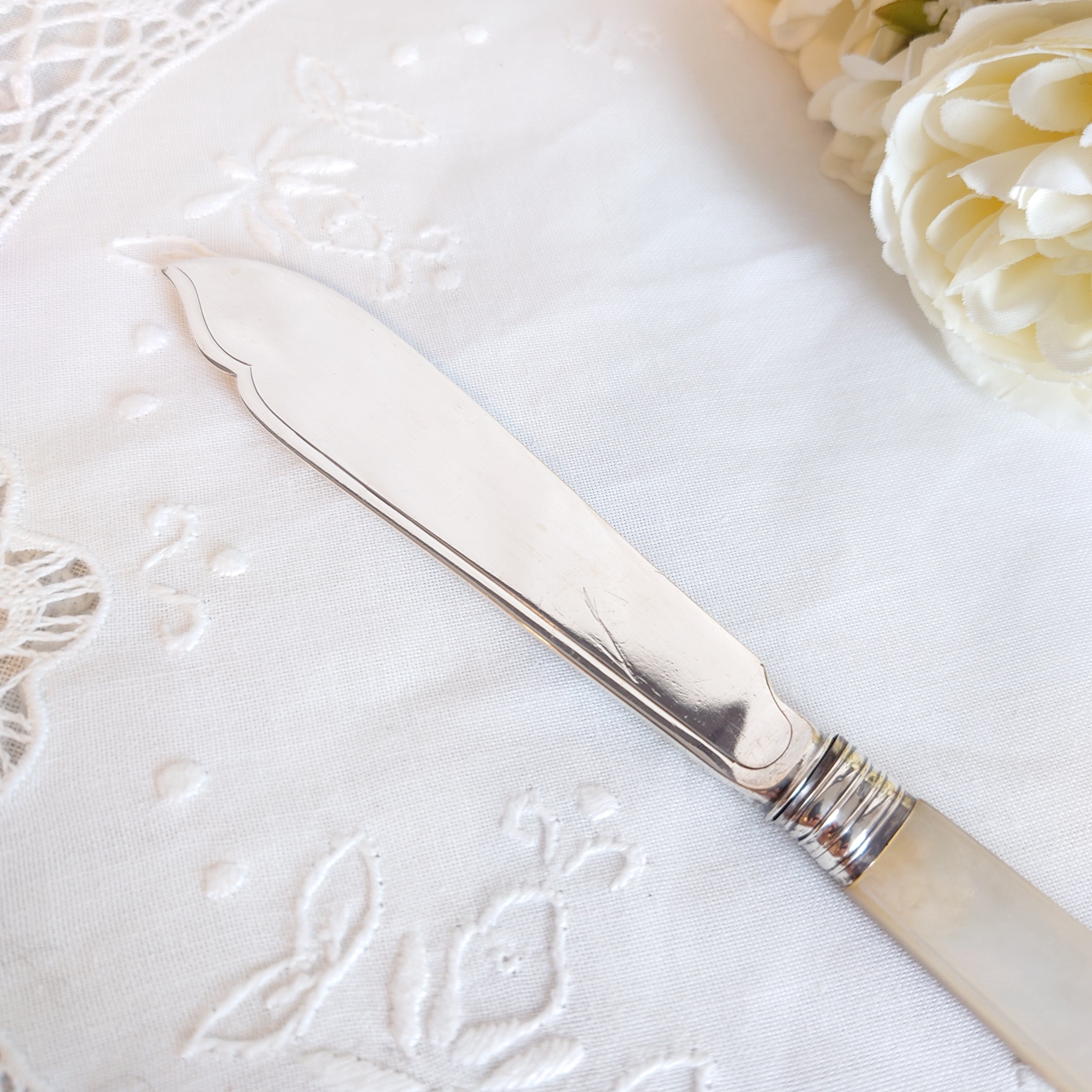 白蝶貝ハンドル 純銀 バターナイフ | アンティークショップ リベルテ