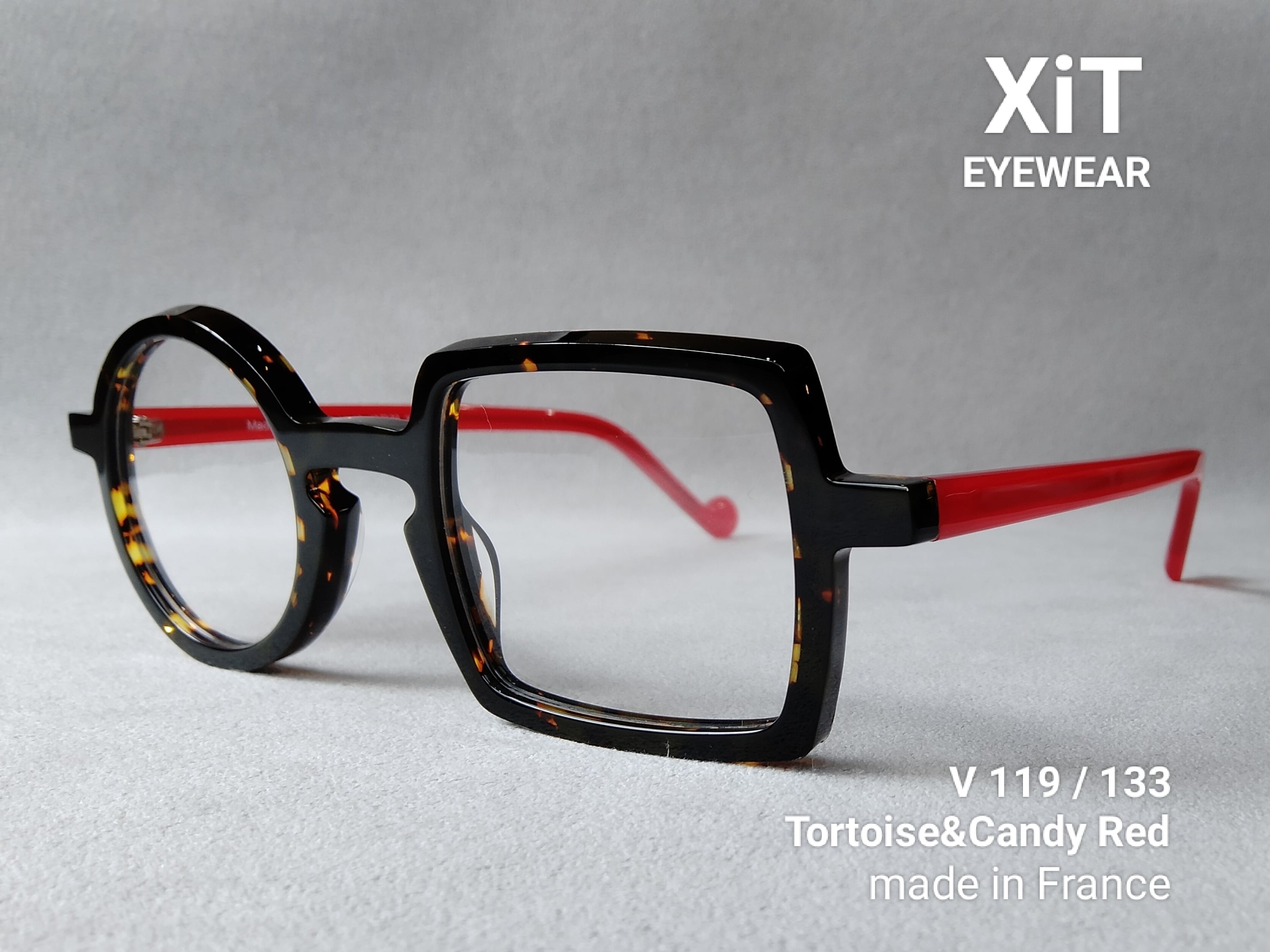 成田悠輔さん愛用品 丸四角メガネ XiT eyewear（エックスアイティ）「C