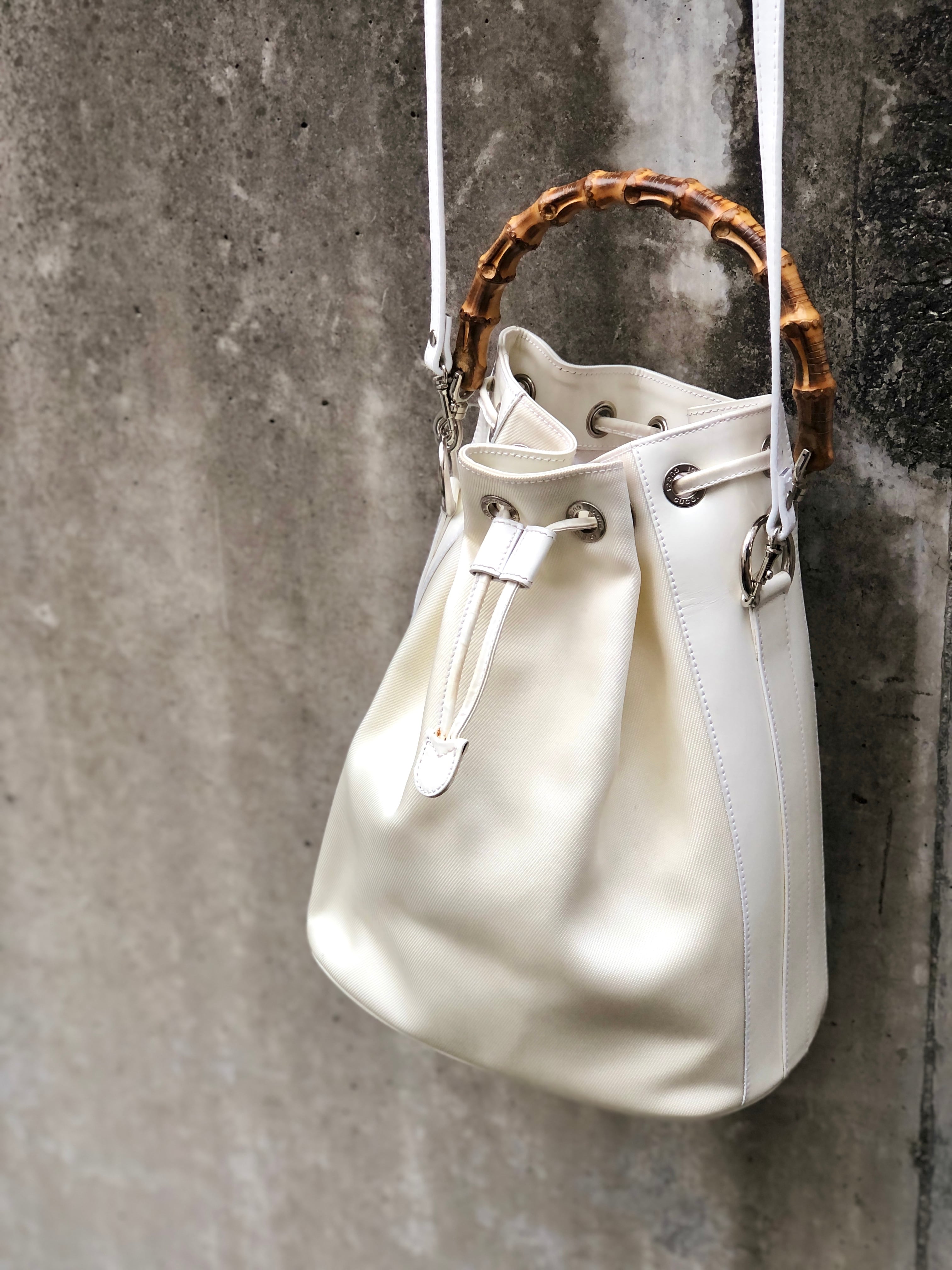 GUCCI グッチ ロゴ型押し バンブー ナイロン×エナメルレザー 巾着 2way