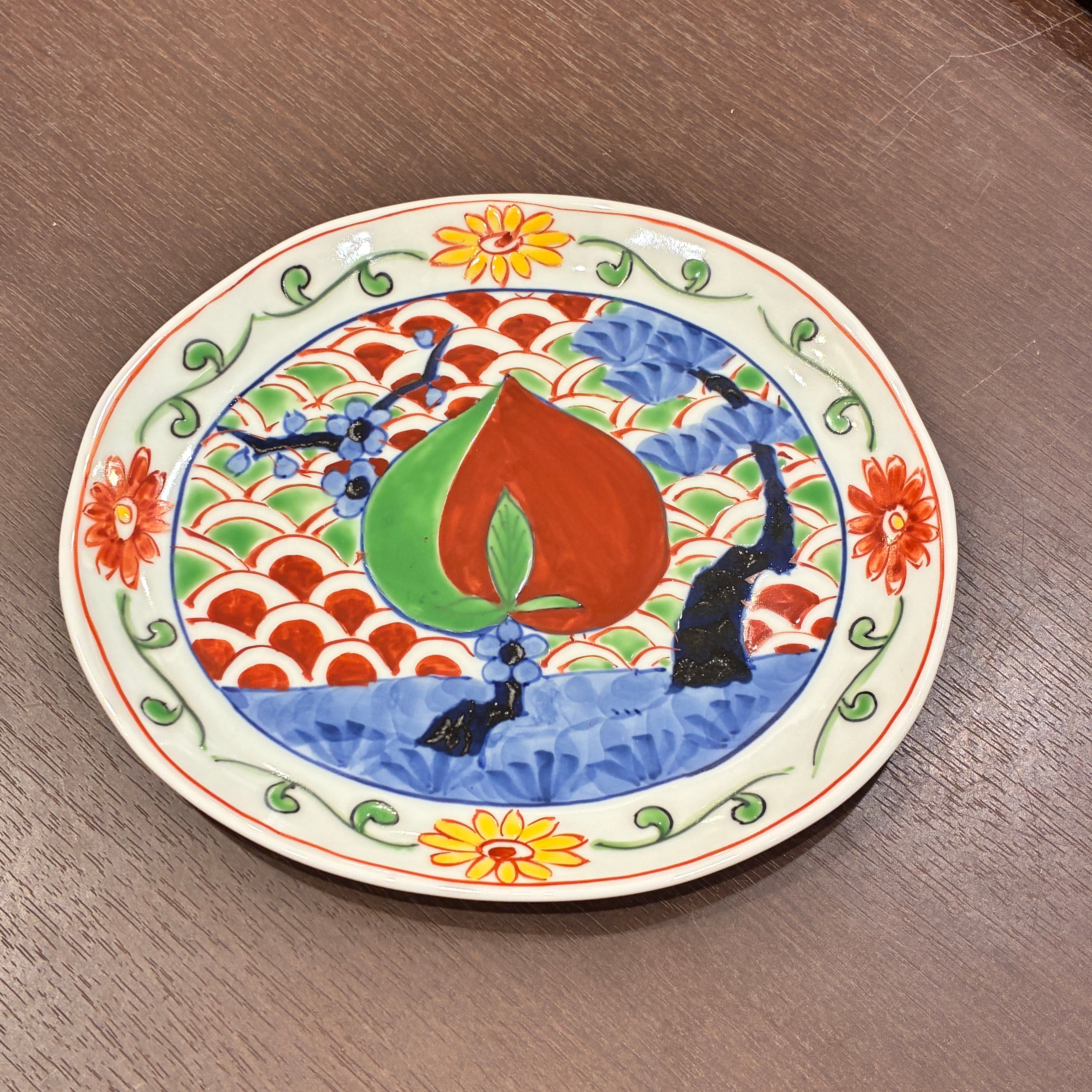 五彩桃絵 | 有田焼～花の器～泰山