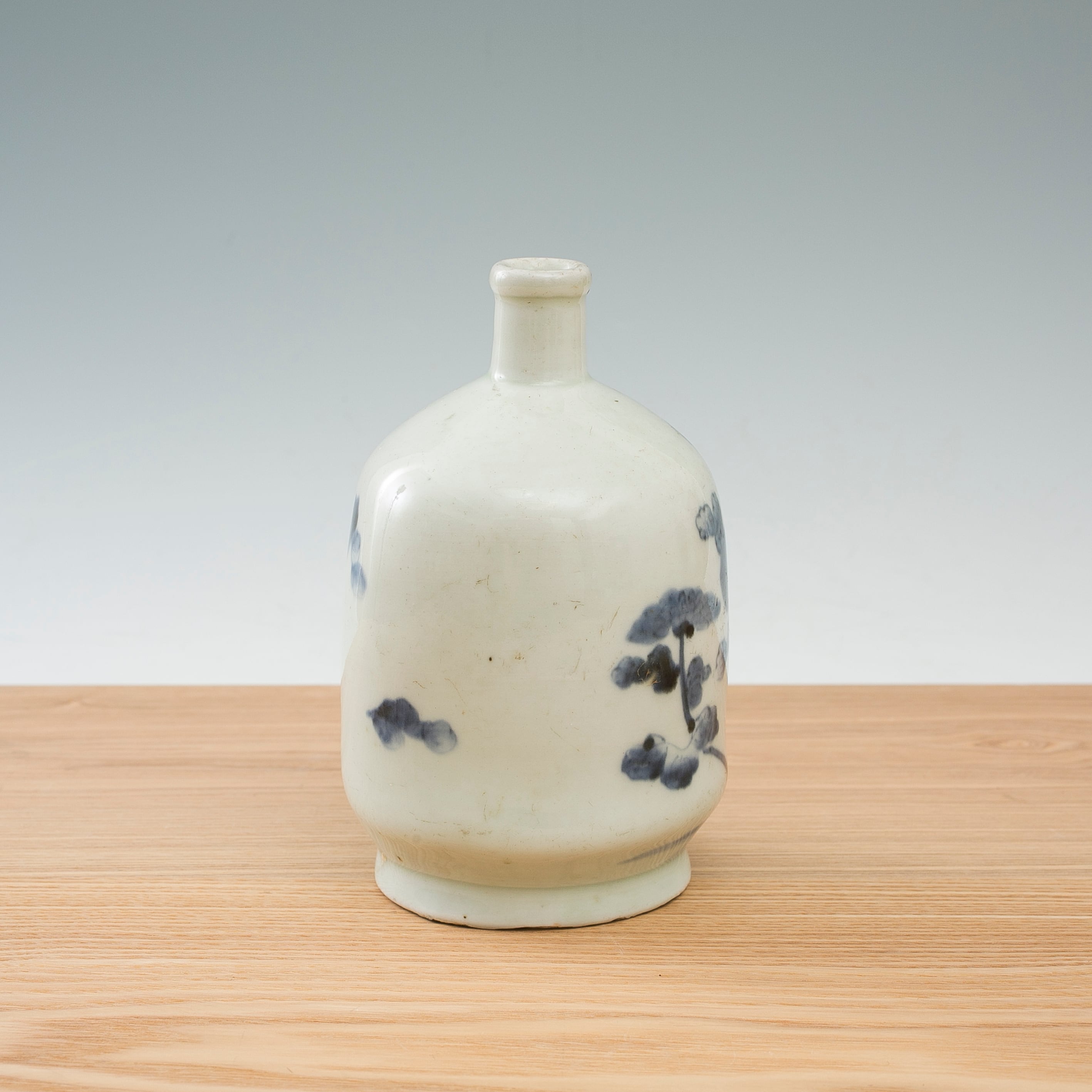 伊万里 古伊万里 染付 徳利形 一輪挿 花瓶 花器 花入 花生 菊花文 日本