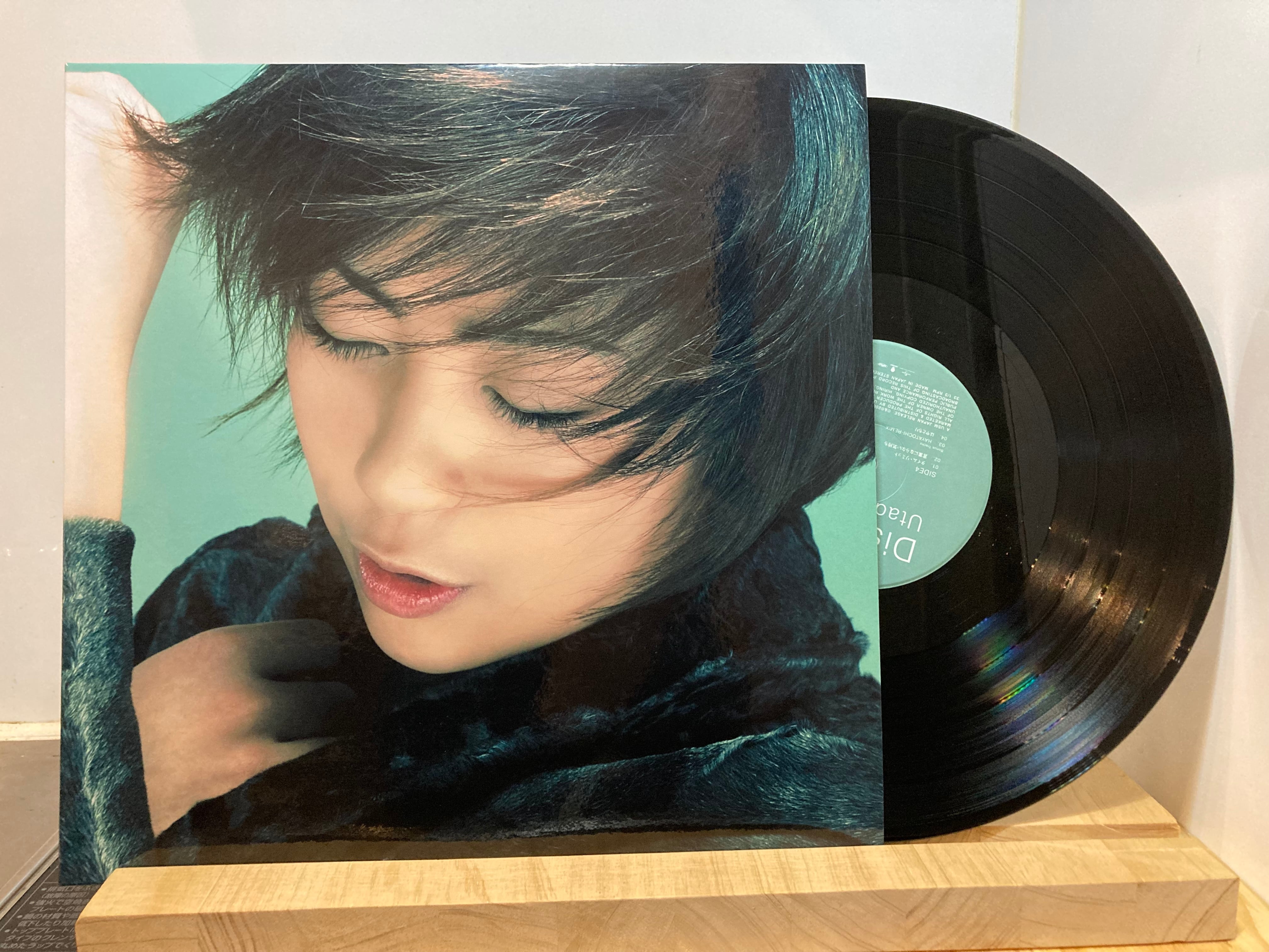 宇多田ヒカル / DISTANCE | sixteen records (シックスティーンレコード)