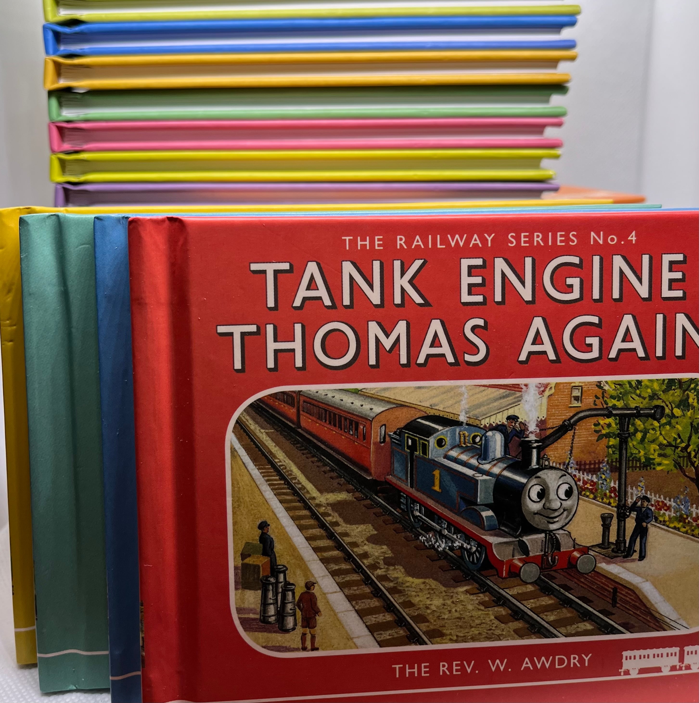 洋書「機関車トーマス」Thomas the Tank Engine: The Railway Series