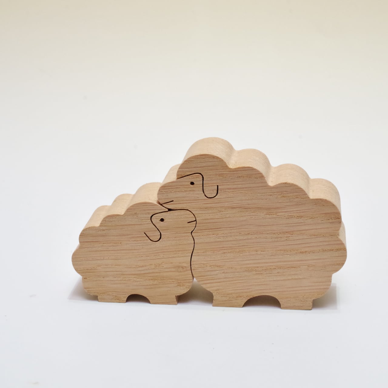 小黒三郎 十二支のカップル ヒツジ | 木のおもちゃ専門店 おもちゃ箱