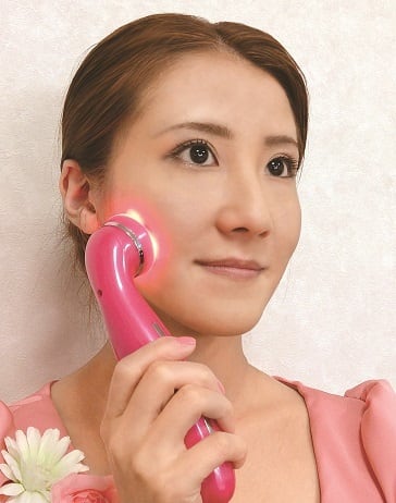 5つの機能搭載！！効果抜群の美顔器！eclat fraise～エクラフレーズ