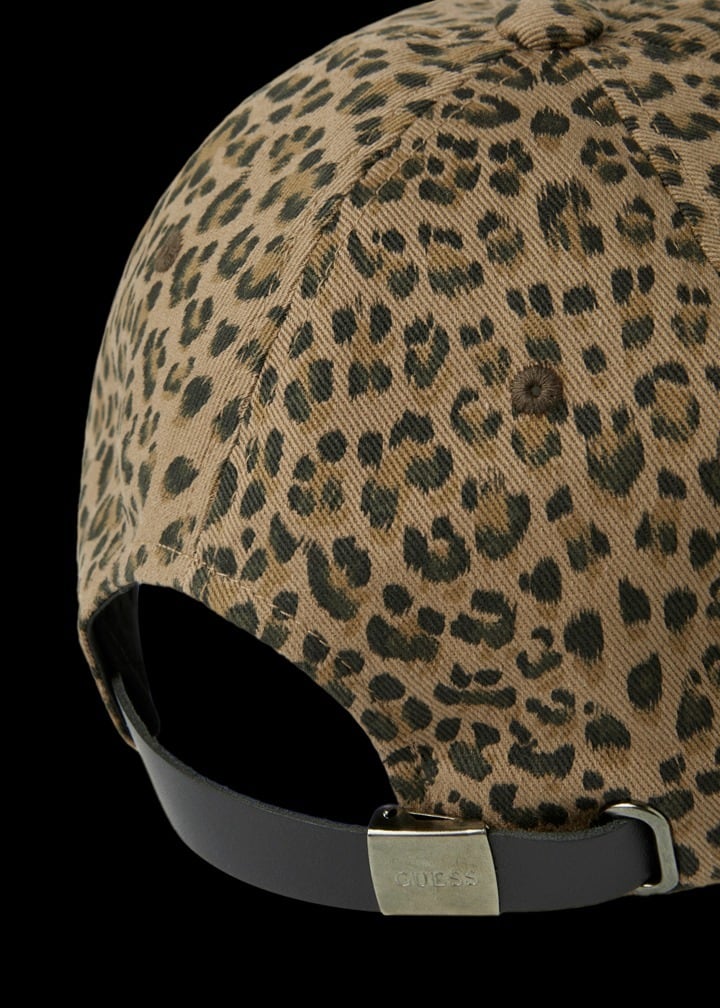 ☆Stray Kids ヒョンジン 着用！！【GUESS】Women's leopard ball