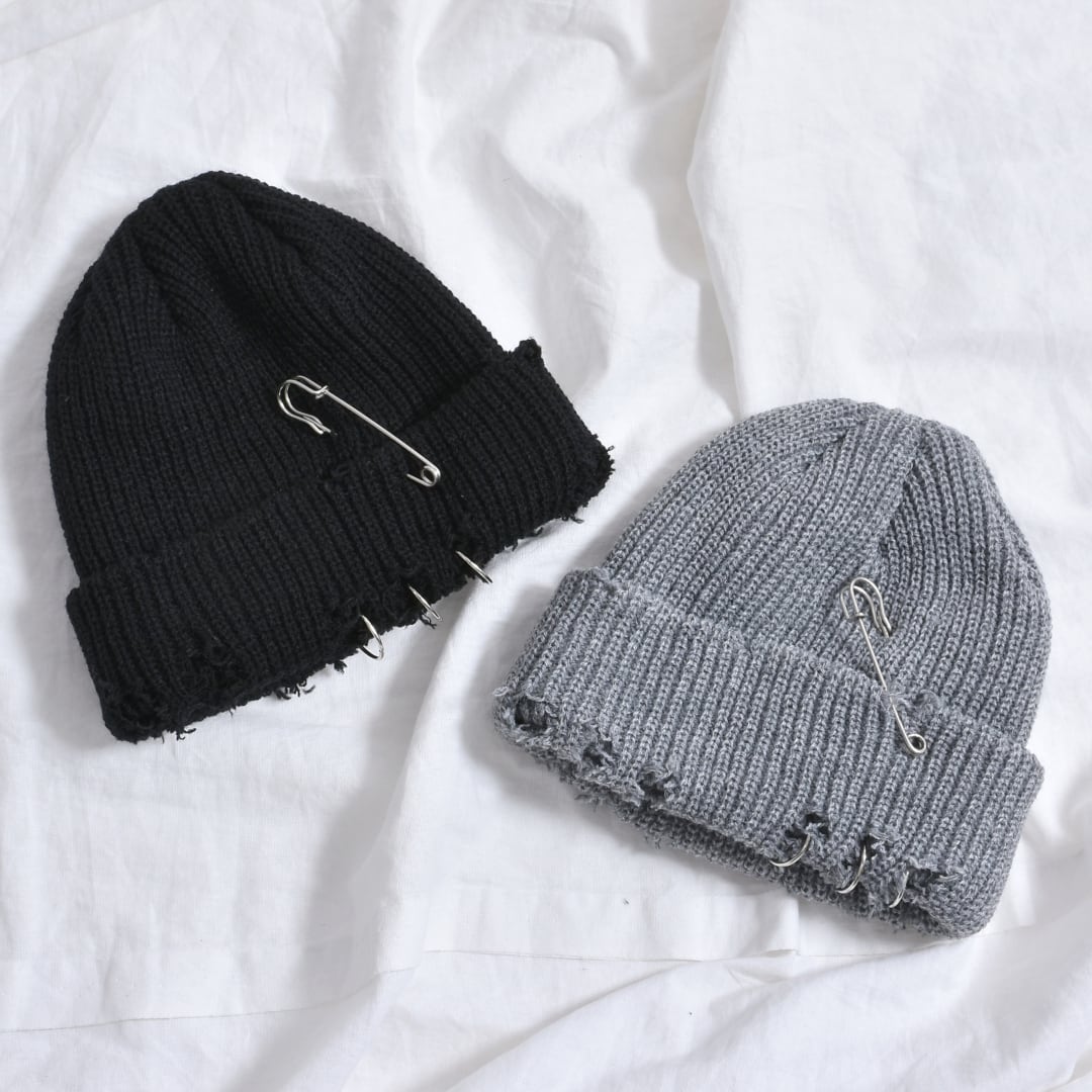 PIN×ピアス付 ダメージニット帽 | VOLCAN&APHRODITE