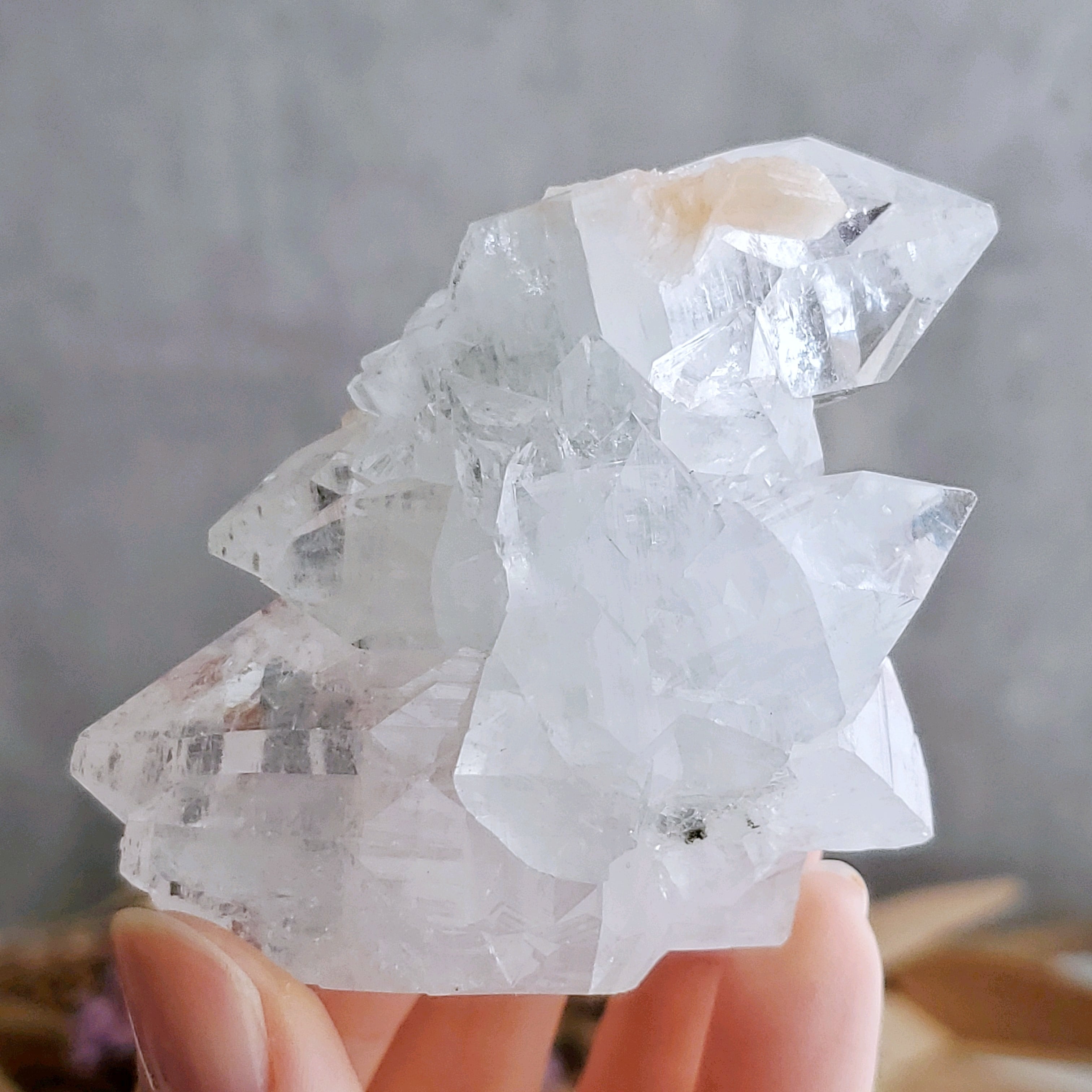 ダイヤモンドアポフィライト スティルバイト 原石 | ホシノカケラ