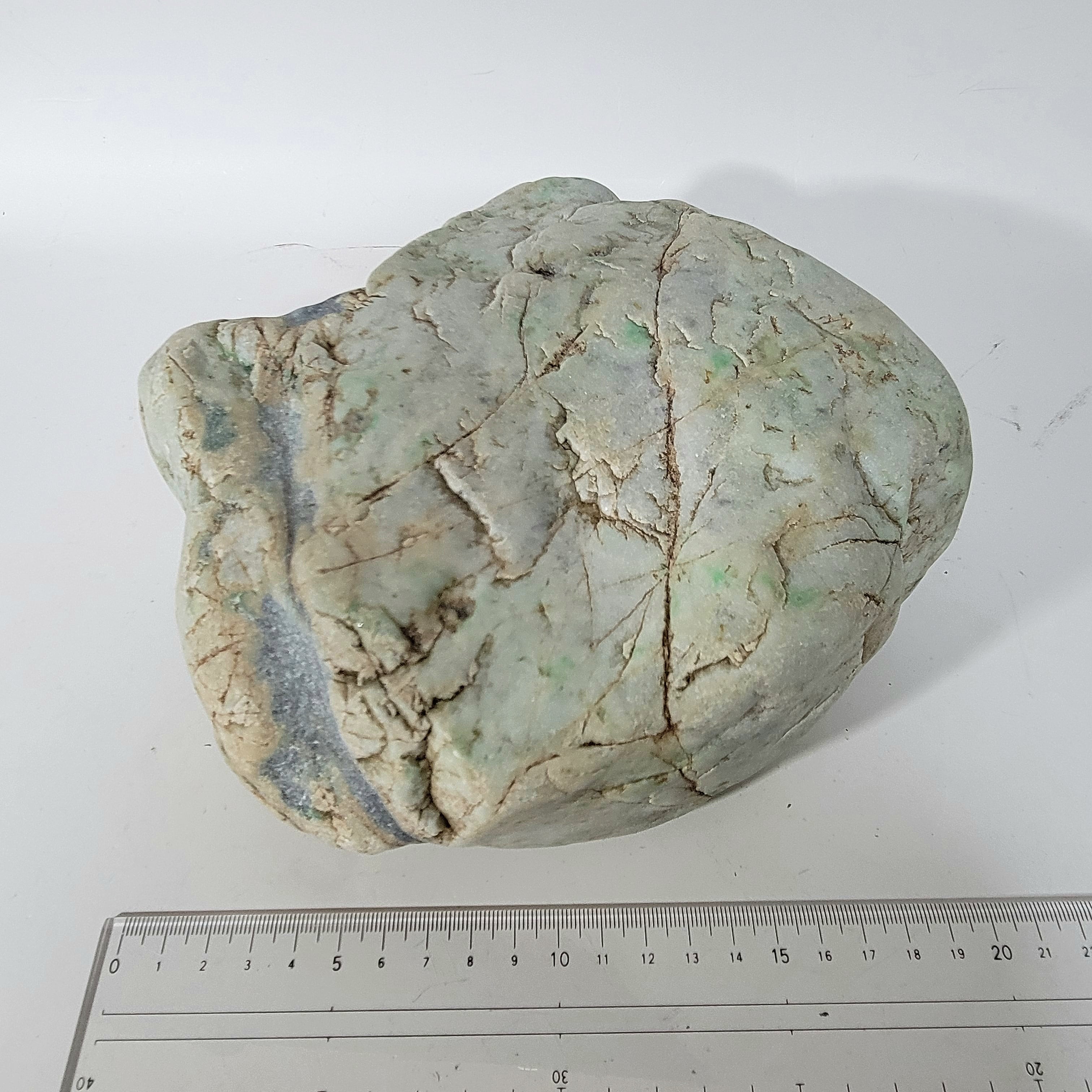 糸魚川翡翠:原石:姫川:川石 BG0068 | 糸魚川翡翠工芸家 赤羽可行BASE