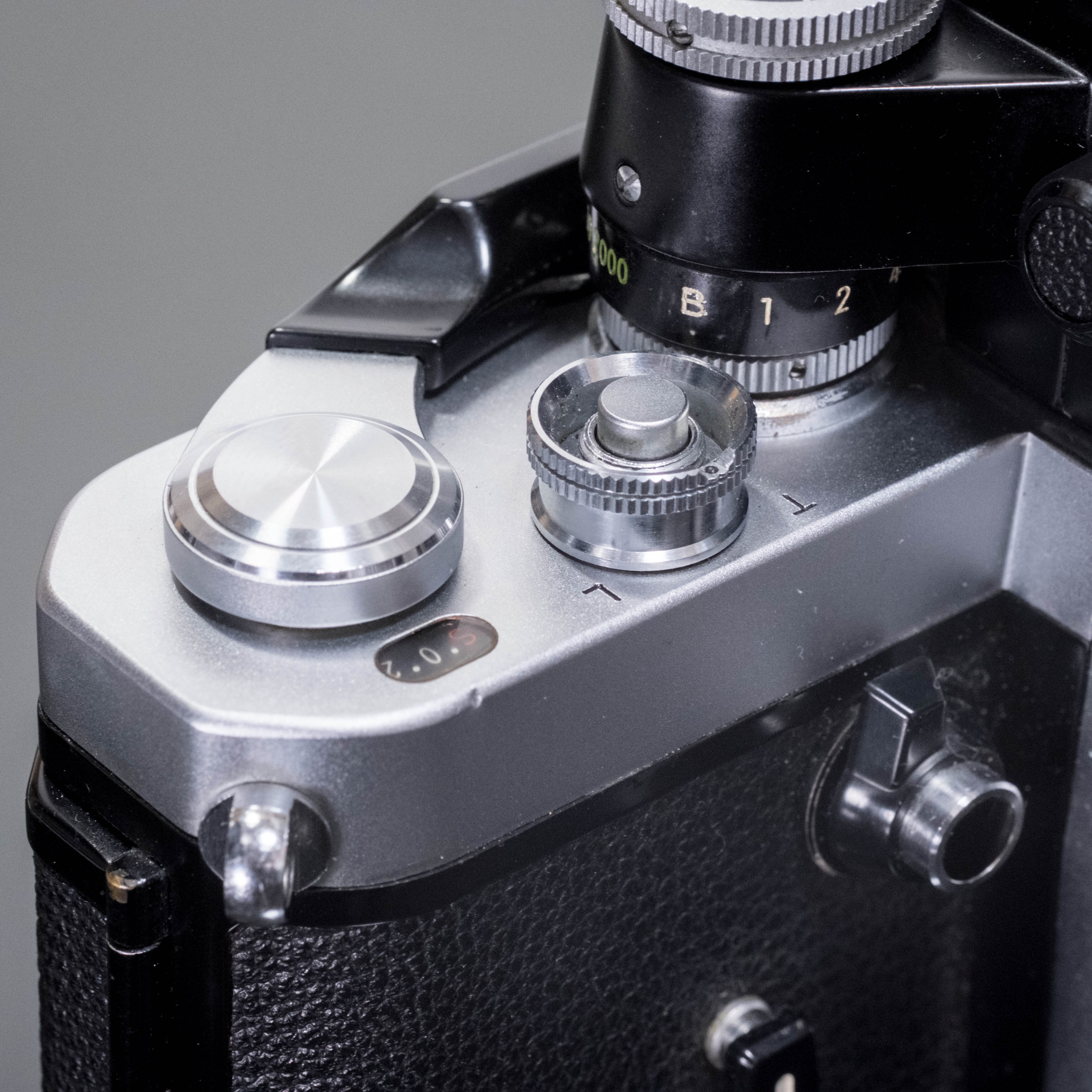 Nikon F2レンズ付き+オプション 【フィルムカメラ・ニコン