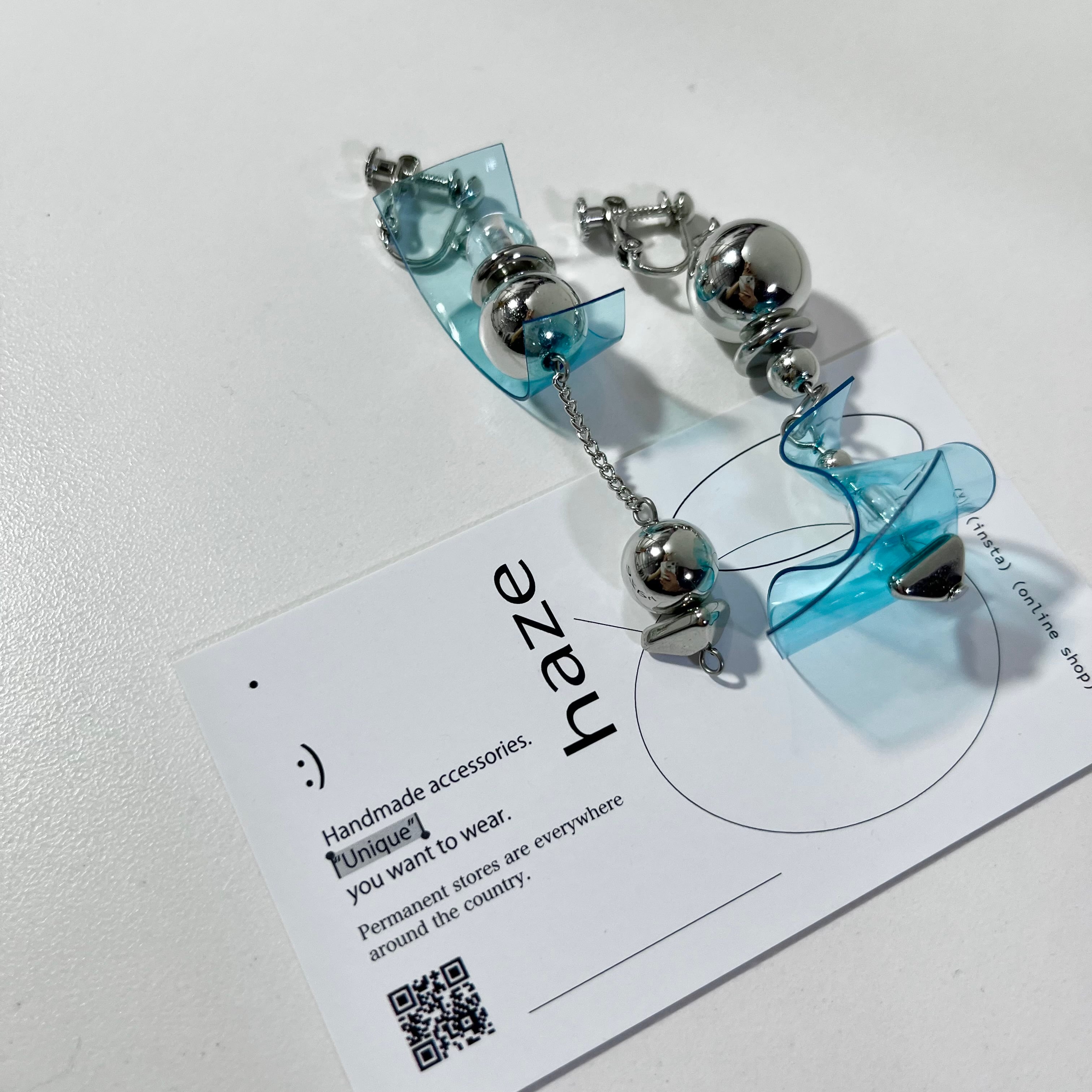 Blue) PVC ◯ chain & mini coin ピアス/イヤリング | h a z e