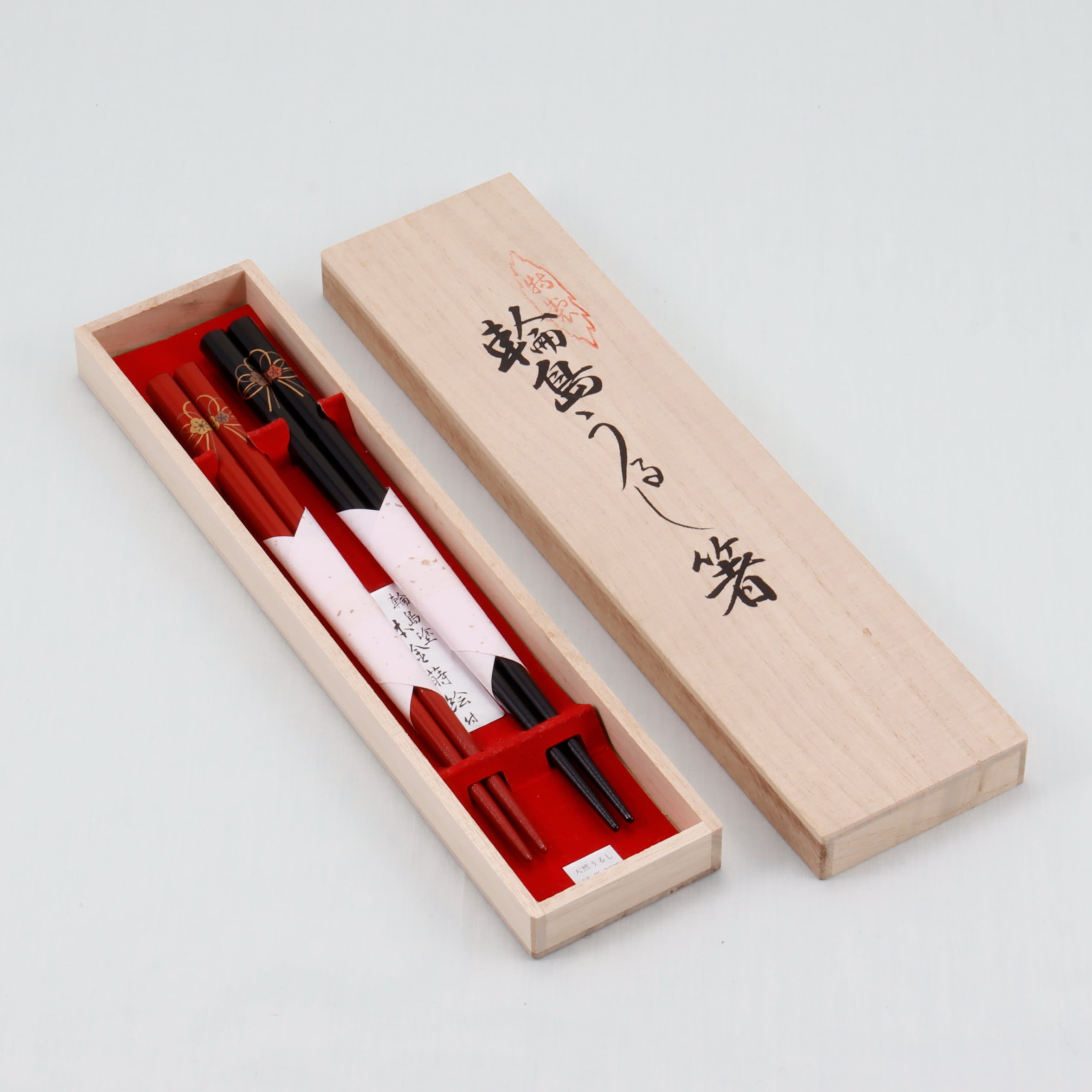 63 輪島うるし箸／夫婦／水引梅 | 輪島塗 加藤漆器店 公式オンライン