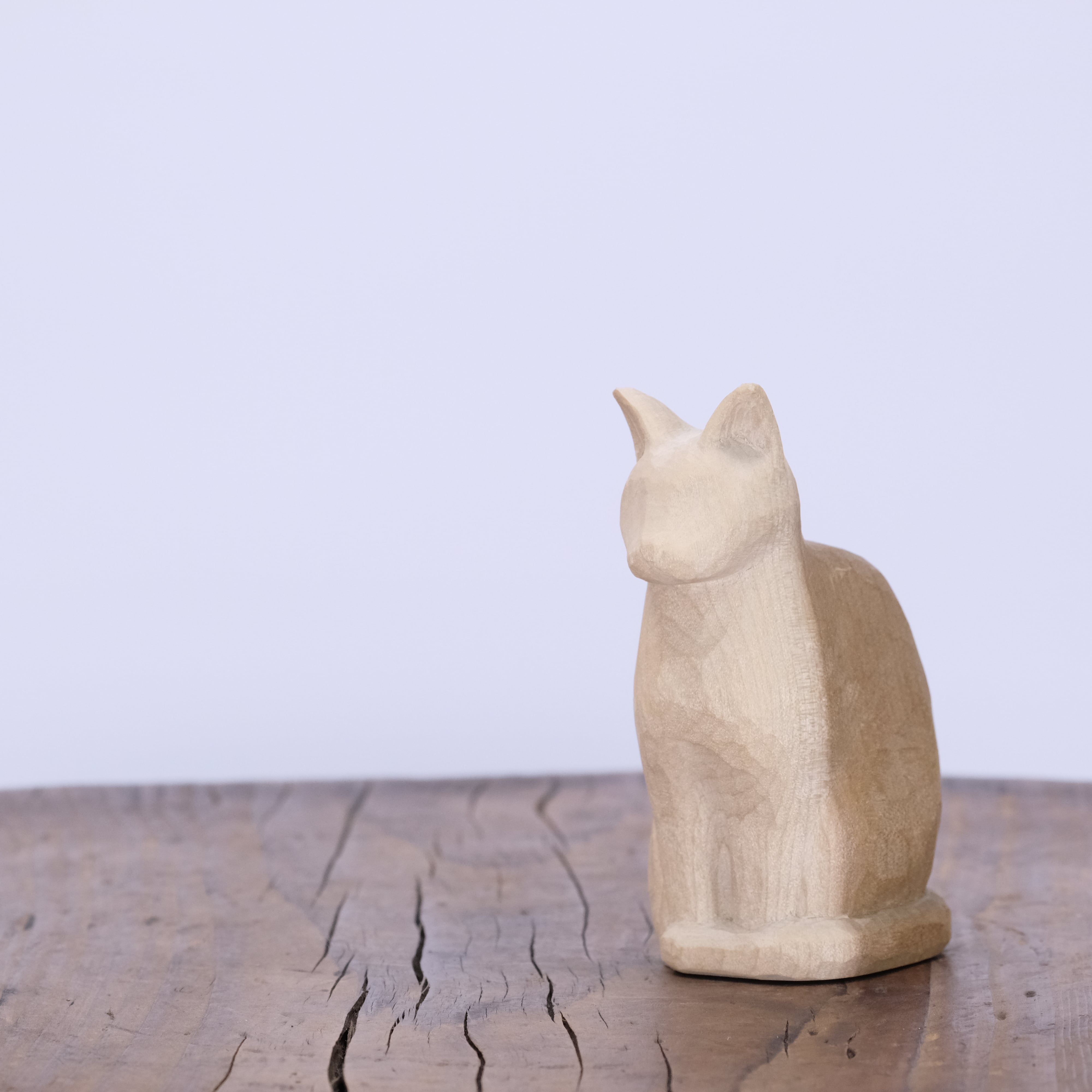 Chisaki Wood Works 猫の置物（ホオの木）【木工】2024020801 | Co mo feel