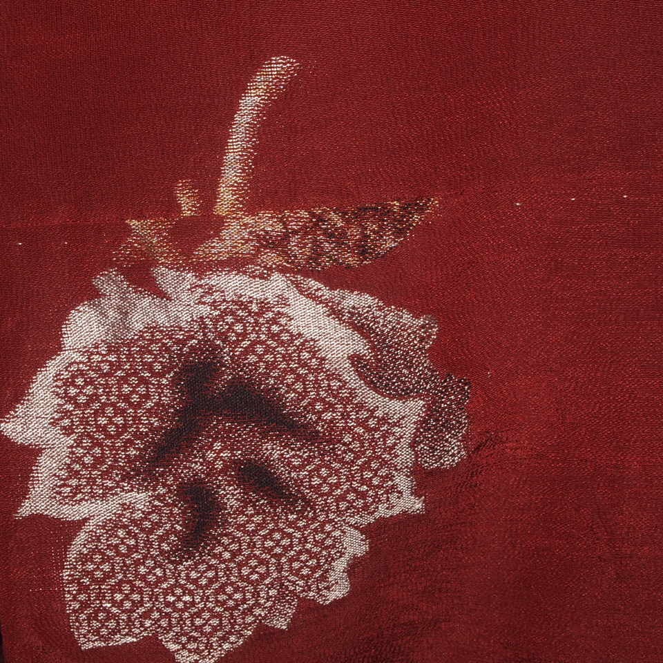 マジョリカ御召】赤色にキラキラの花柄の着物 | ひふみ屋