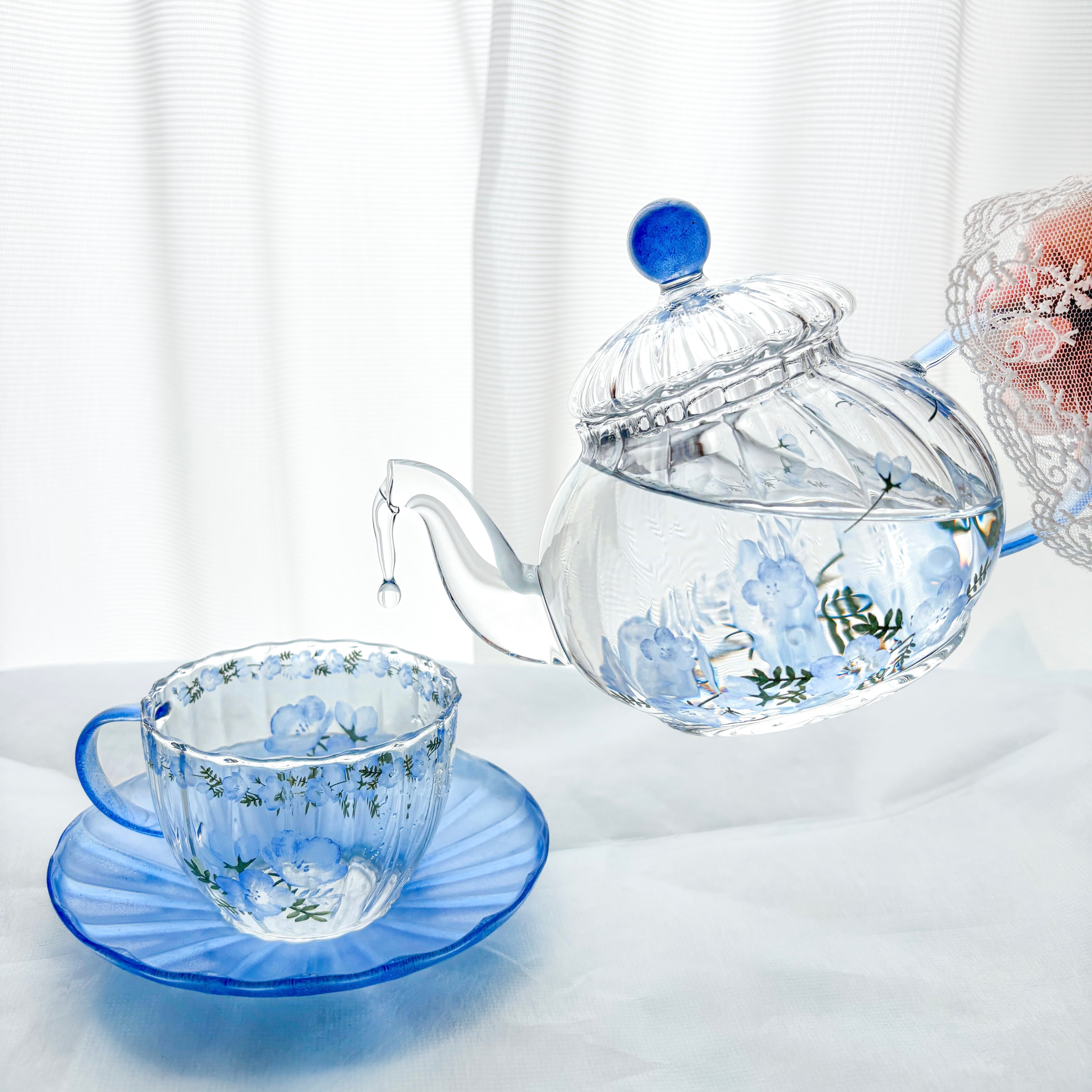 ネモフィラが舞うお花畑〜耐熱ガラスのティーセット〜新作〜 | Blanche