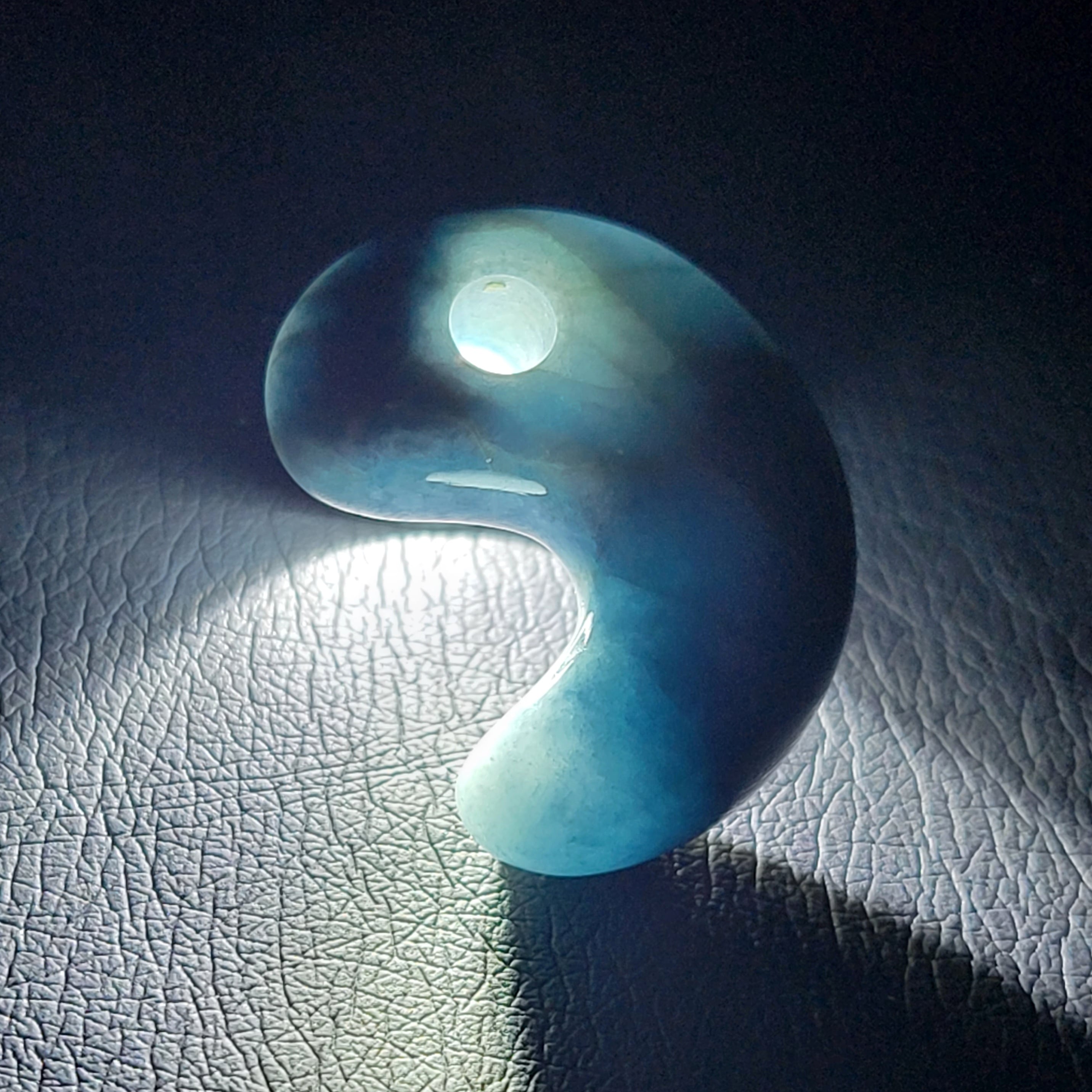 入コン沢 勾玉:糸魚川翡翠 BMT0338 | 糸魚川翡翠工芸家 赤羽可行BASE