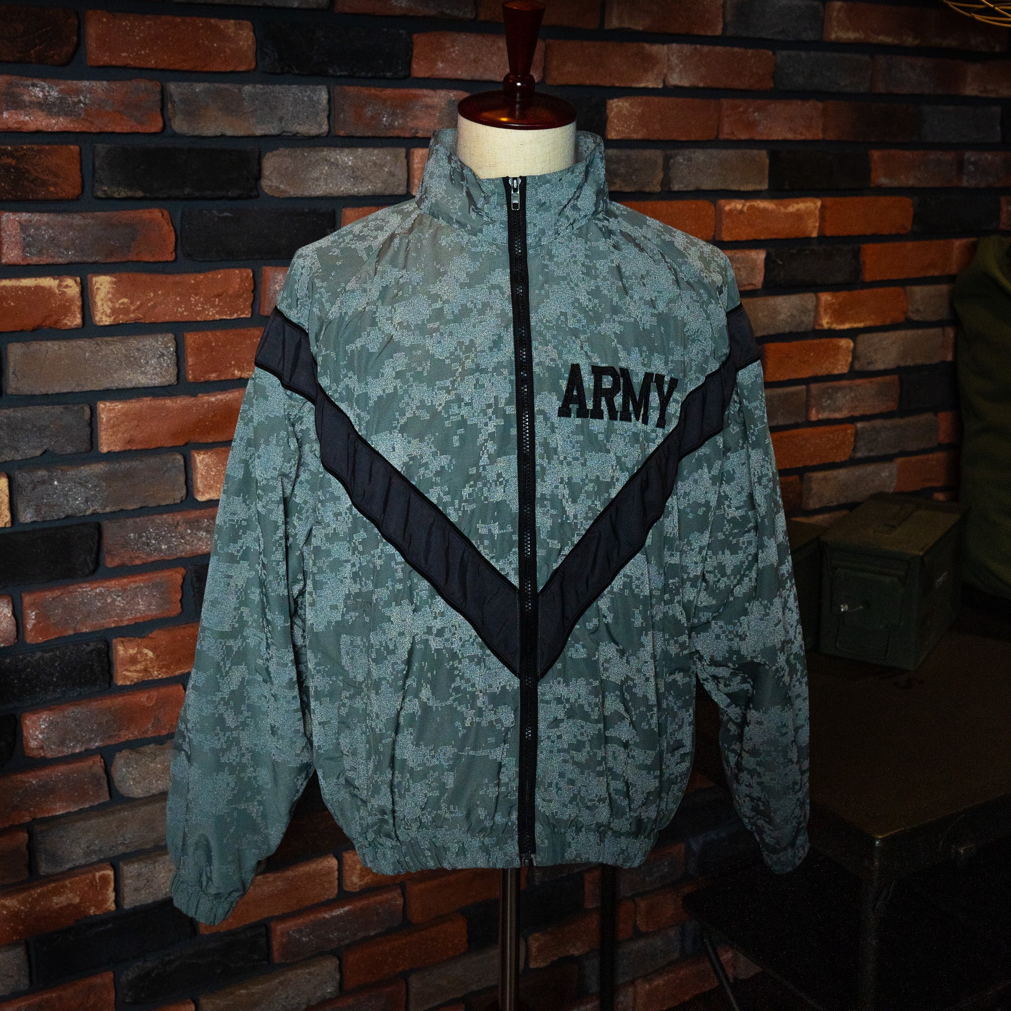 U.S.Army Improved Physical Fitness Uniform ACU Jacket 