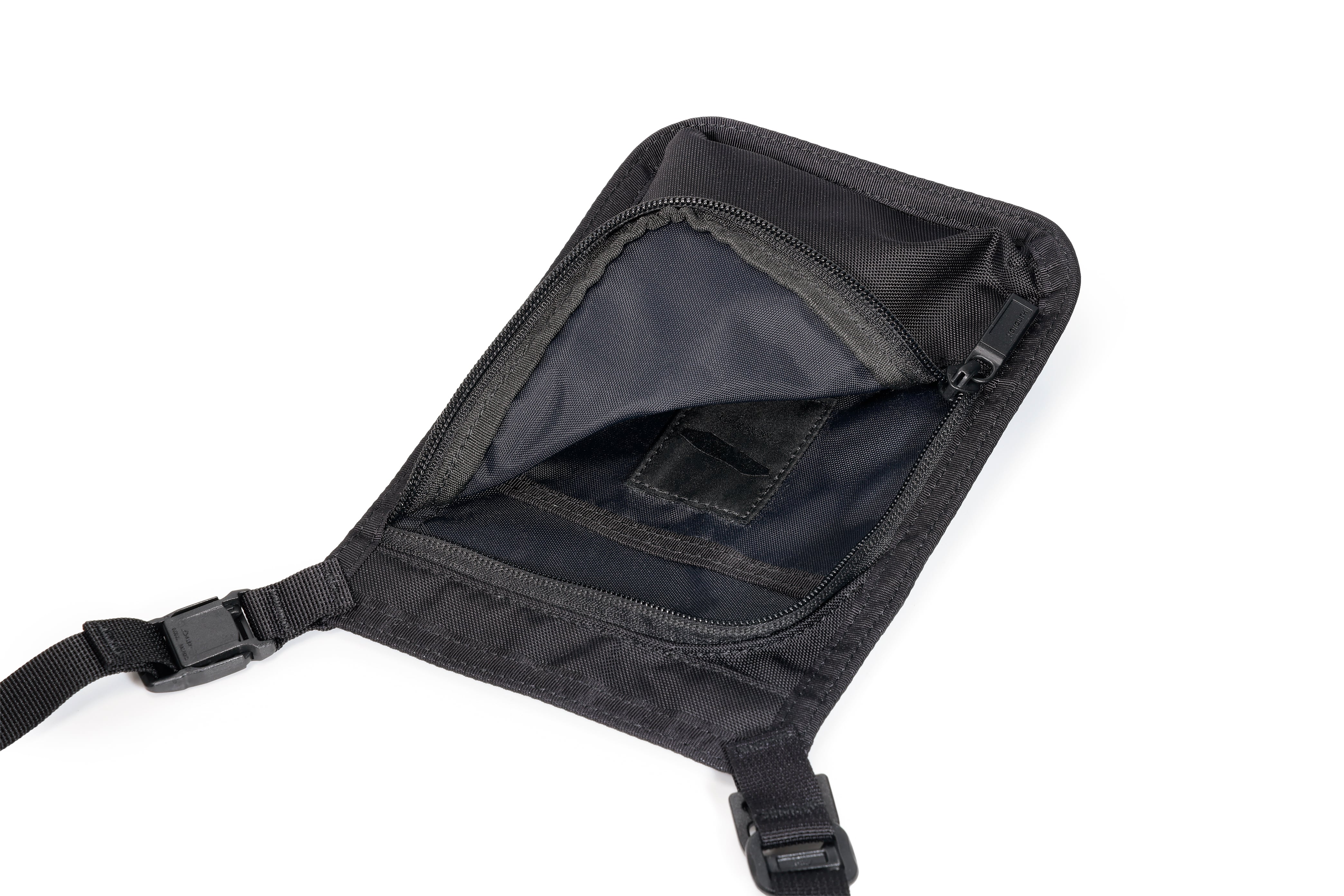 PAPERBACK POUCH STANDARD EO BLACK | everyone