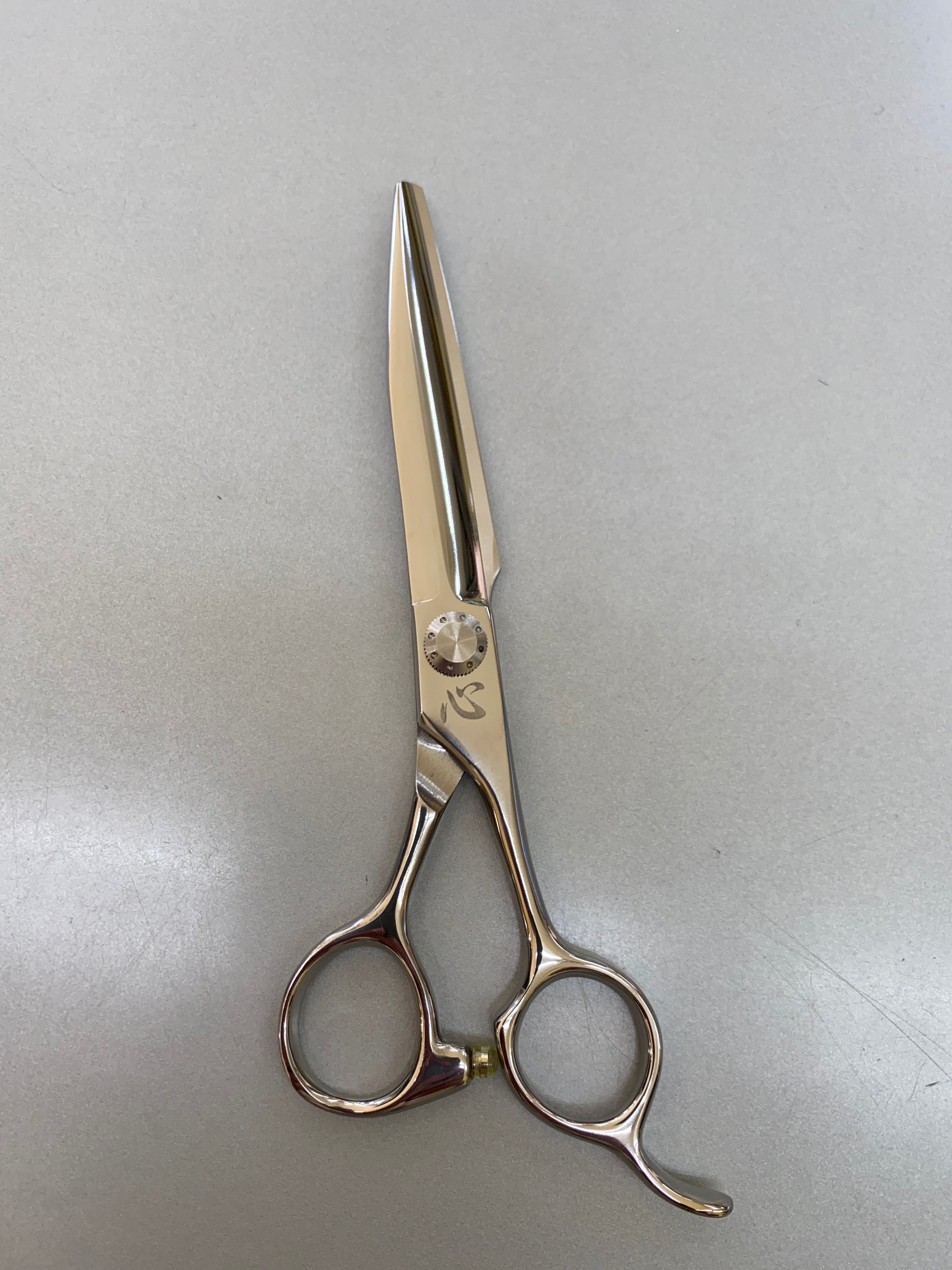 6インチシザー | ハサミ格安情報 理容師 美容師さんの鋏市場