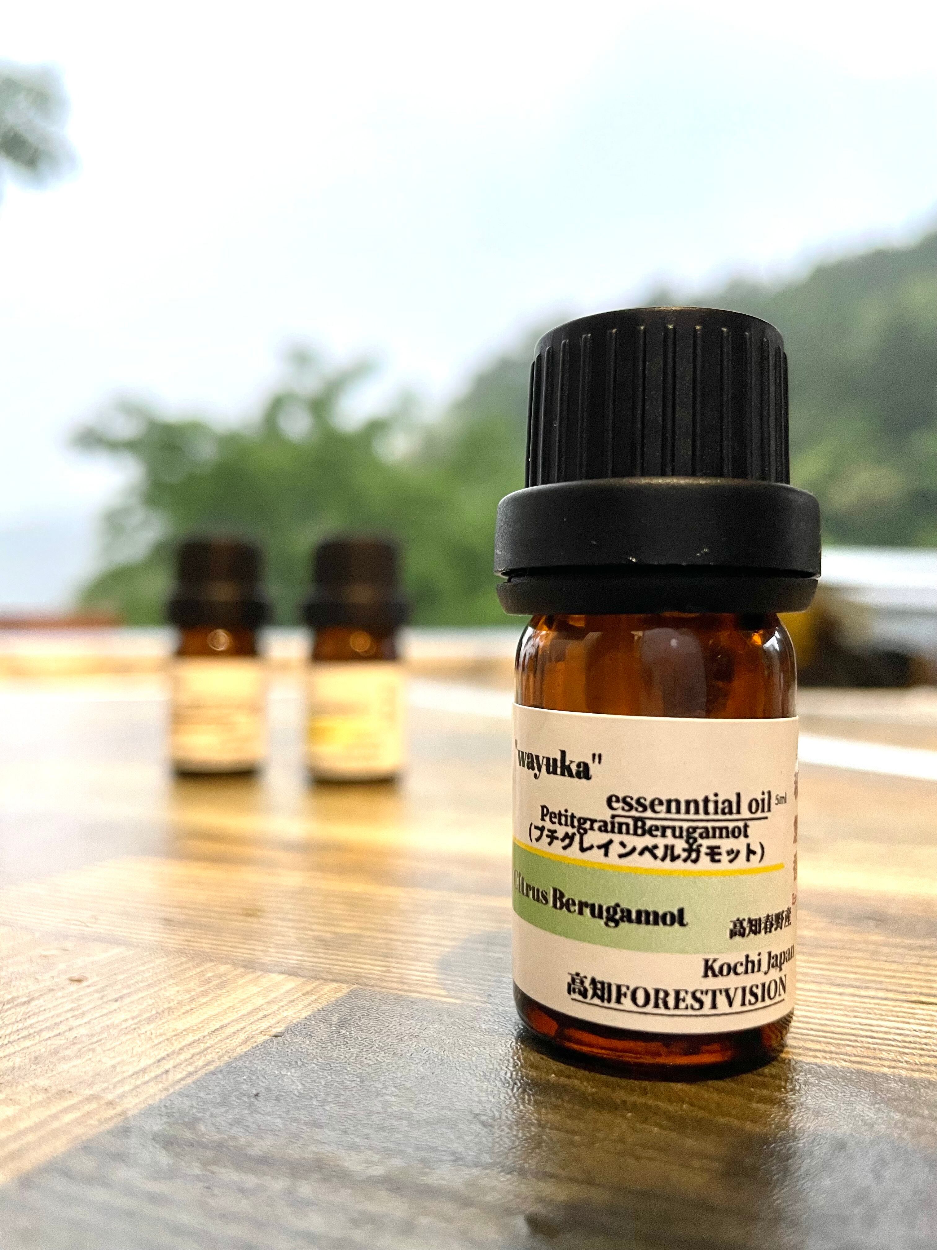 和悠香 高知産土佐ベルガモットプチグレイン精油5ml | 高知