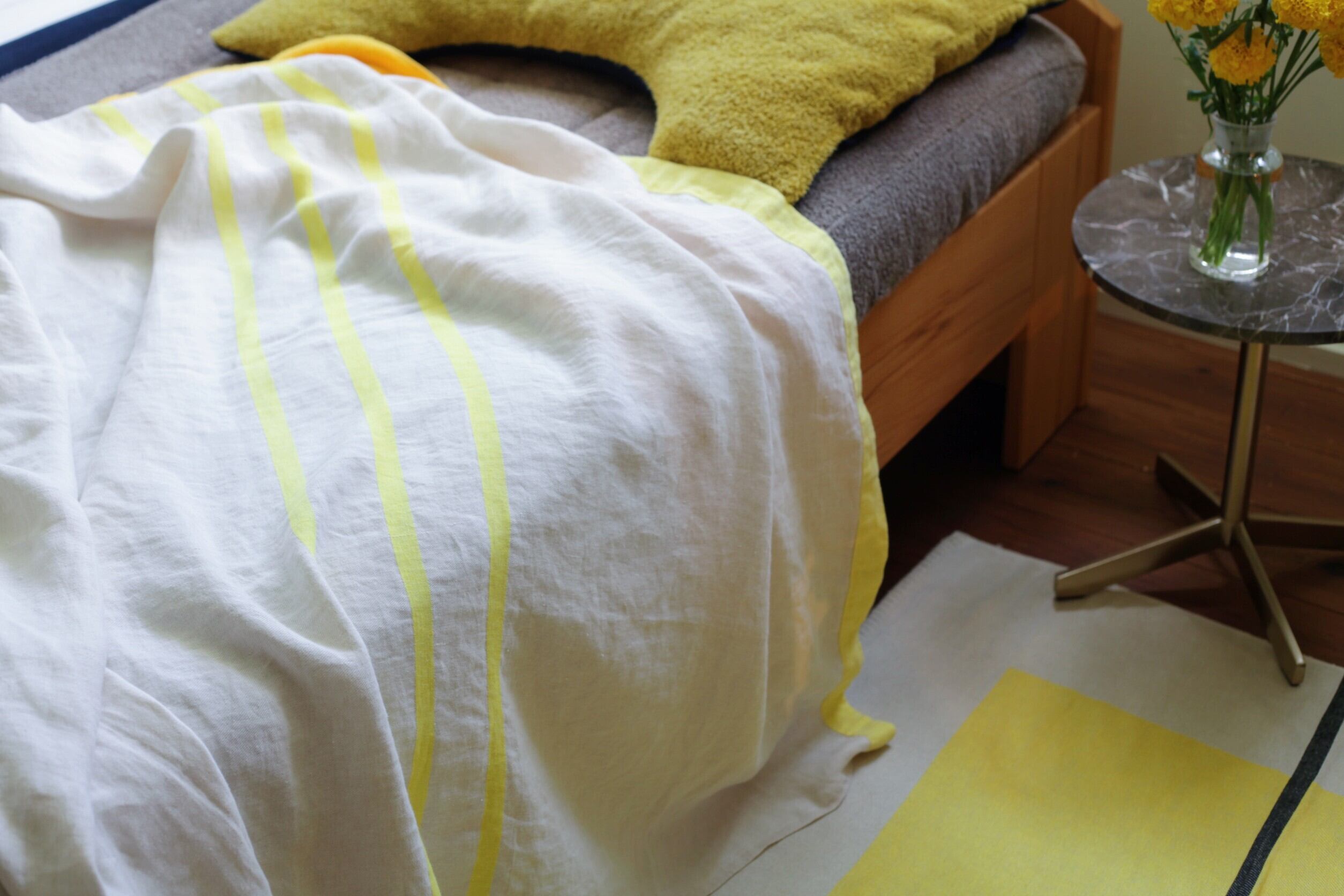 LAPUAN KANKURIT｜ USVA リネンブランケット(150×260cm) | 眠家