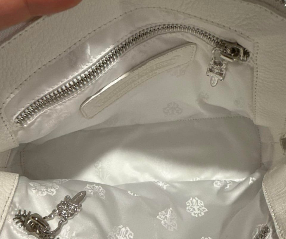 CHROME HEARTS クロムハーツ ダガー 白 バッグ ホワイト レザー