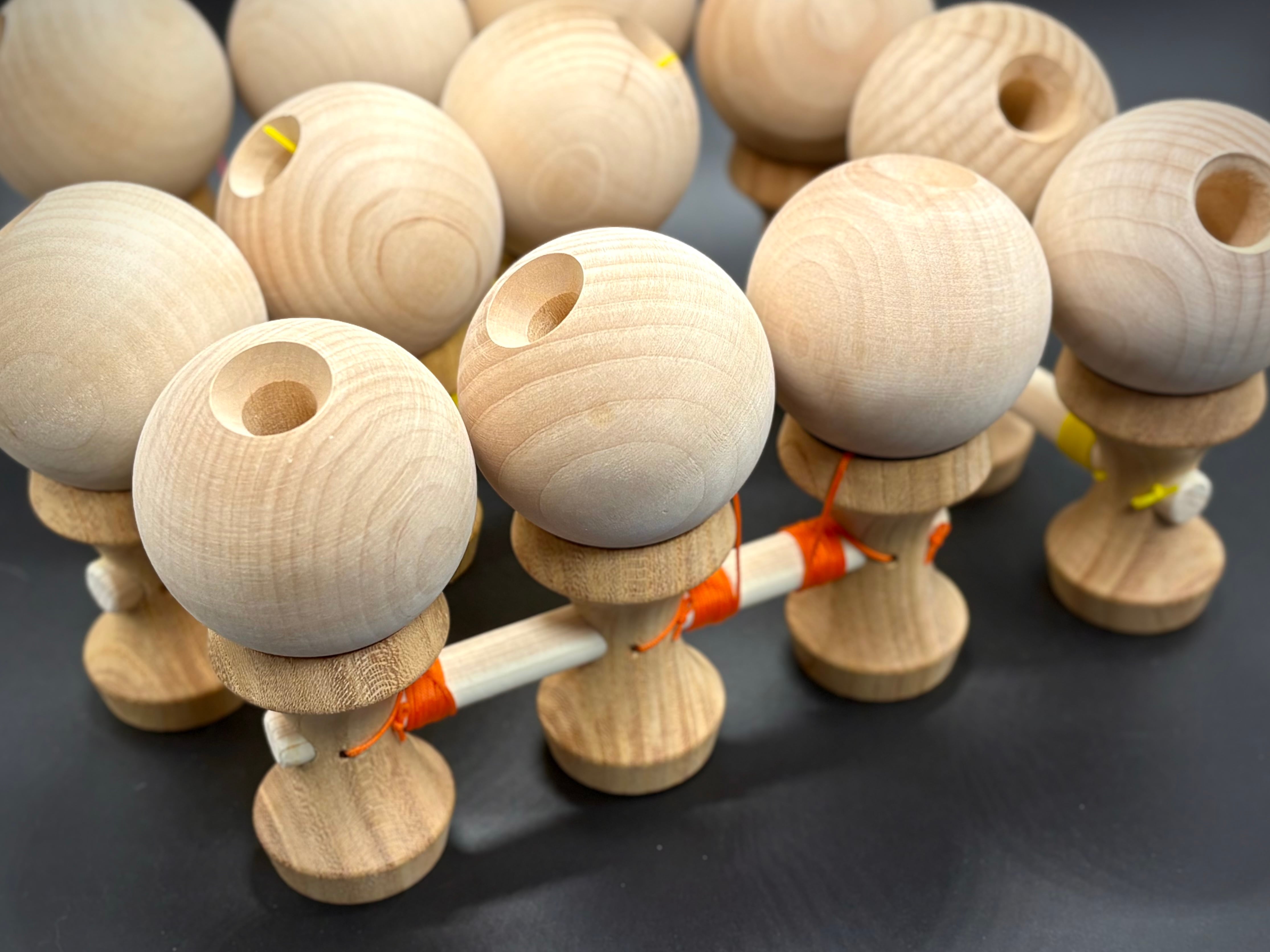 入荷予定あり】5連けん玉☆5連大皿 カラー玉☆秋元けん玉研究所×大空