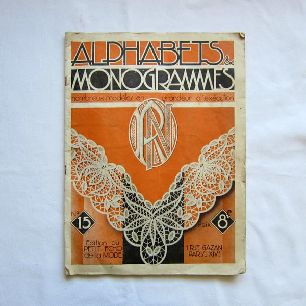 フランスアンティーク刺繍モノグラム 図案集 ALPHABETS & MONOGRAMES