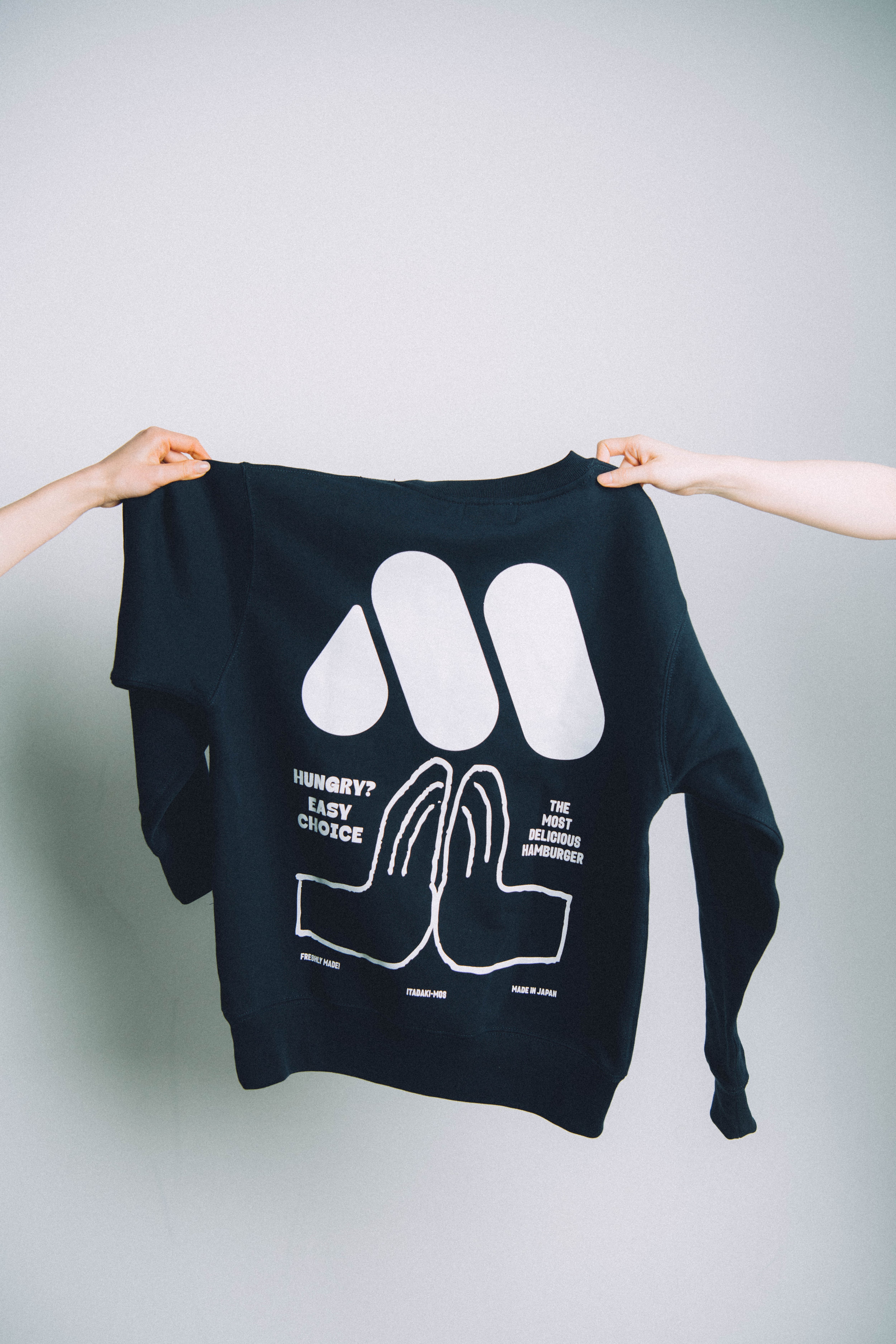 モスバーガーは最高スウェット・ネイビー | 味マート BASE支店