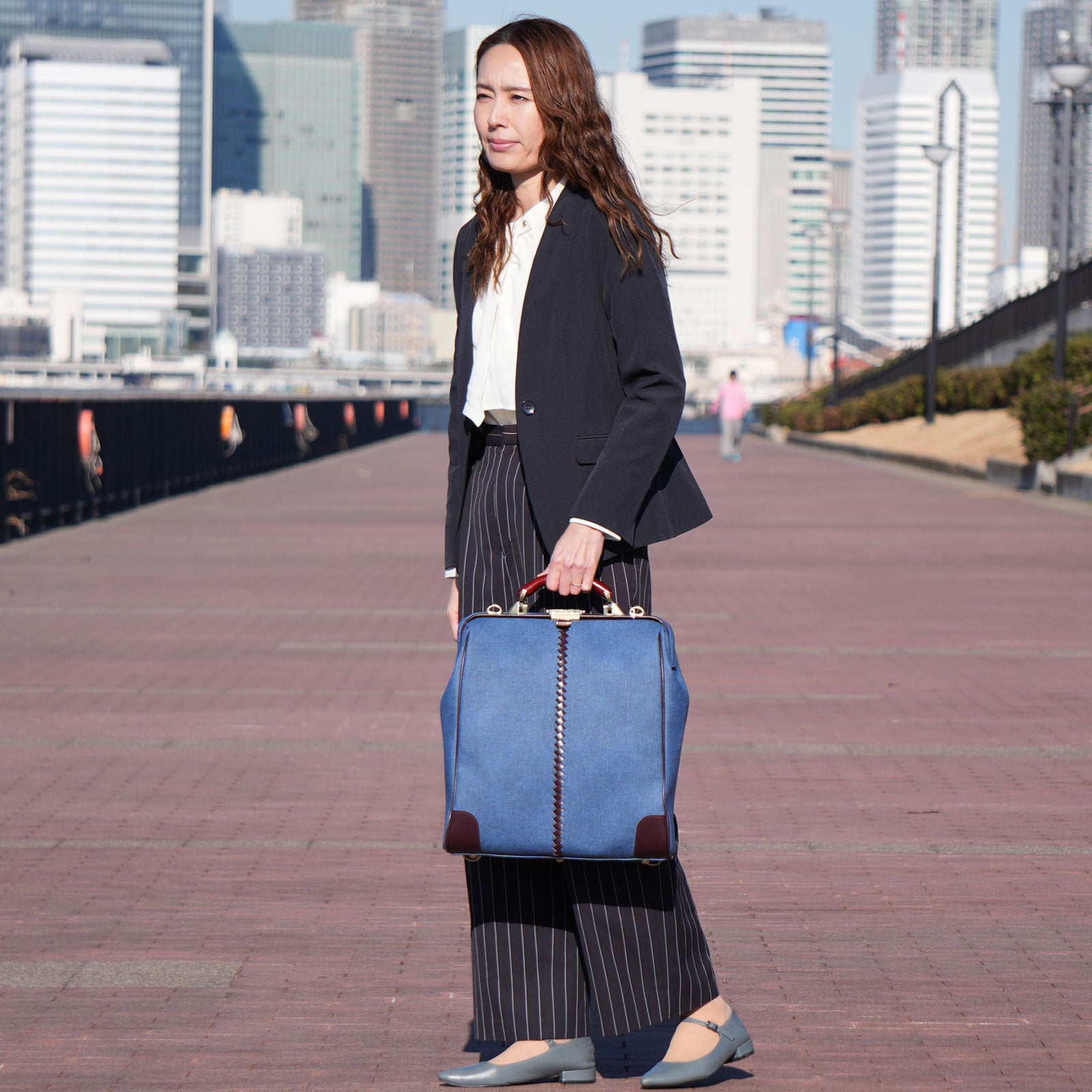 15個限定生産、2026春夏Limitedカラー「鳴門デニム」 縦型ダレスバッグ