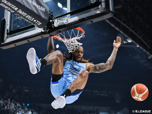 アリーナ沸かせる豪快ダンク合戦…九州選抜が若手選抜を下しB